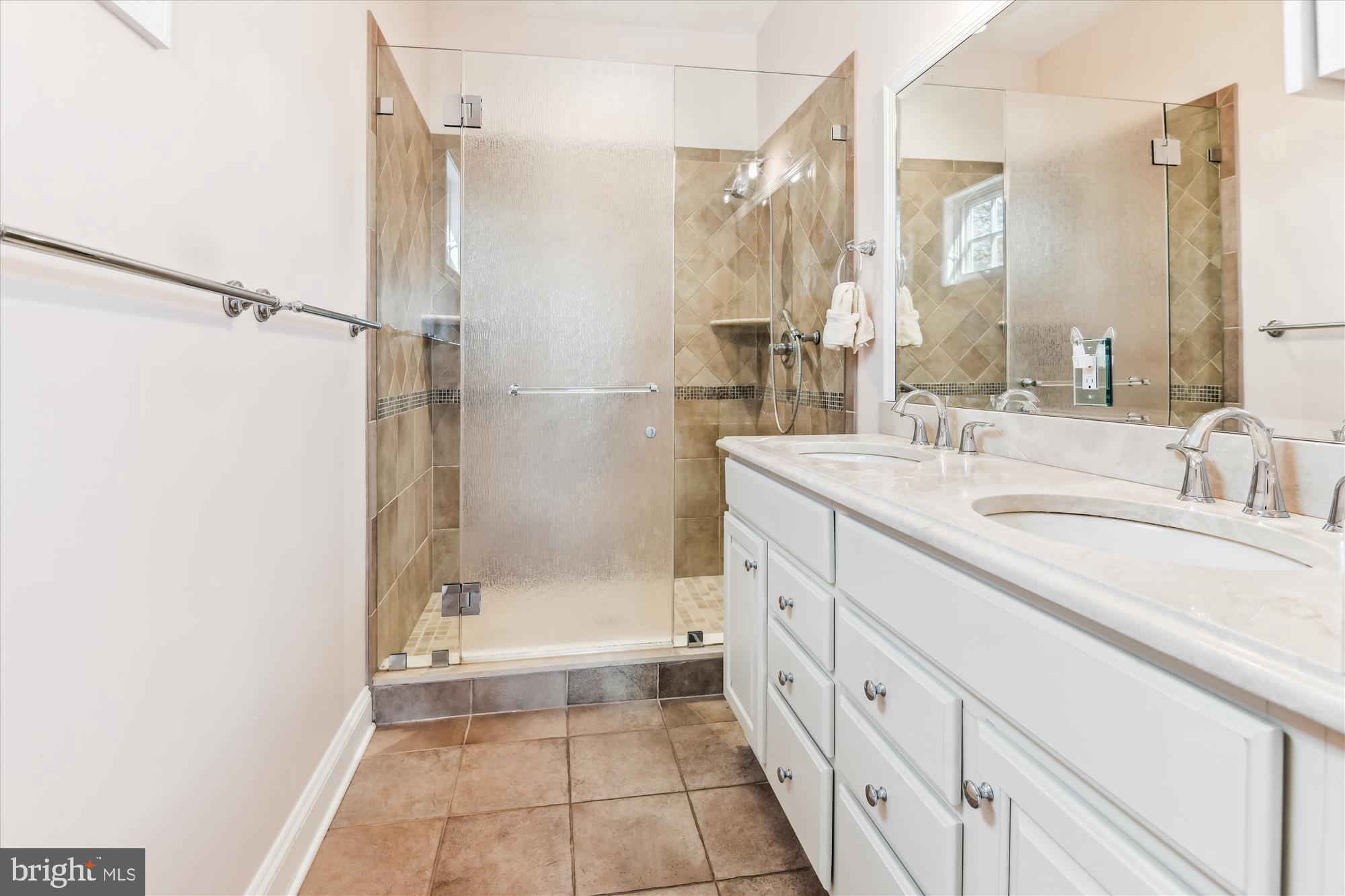 SHERWOOD FOREST - Residential