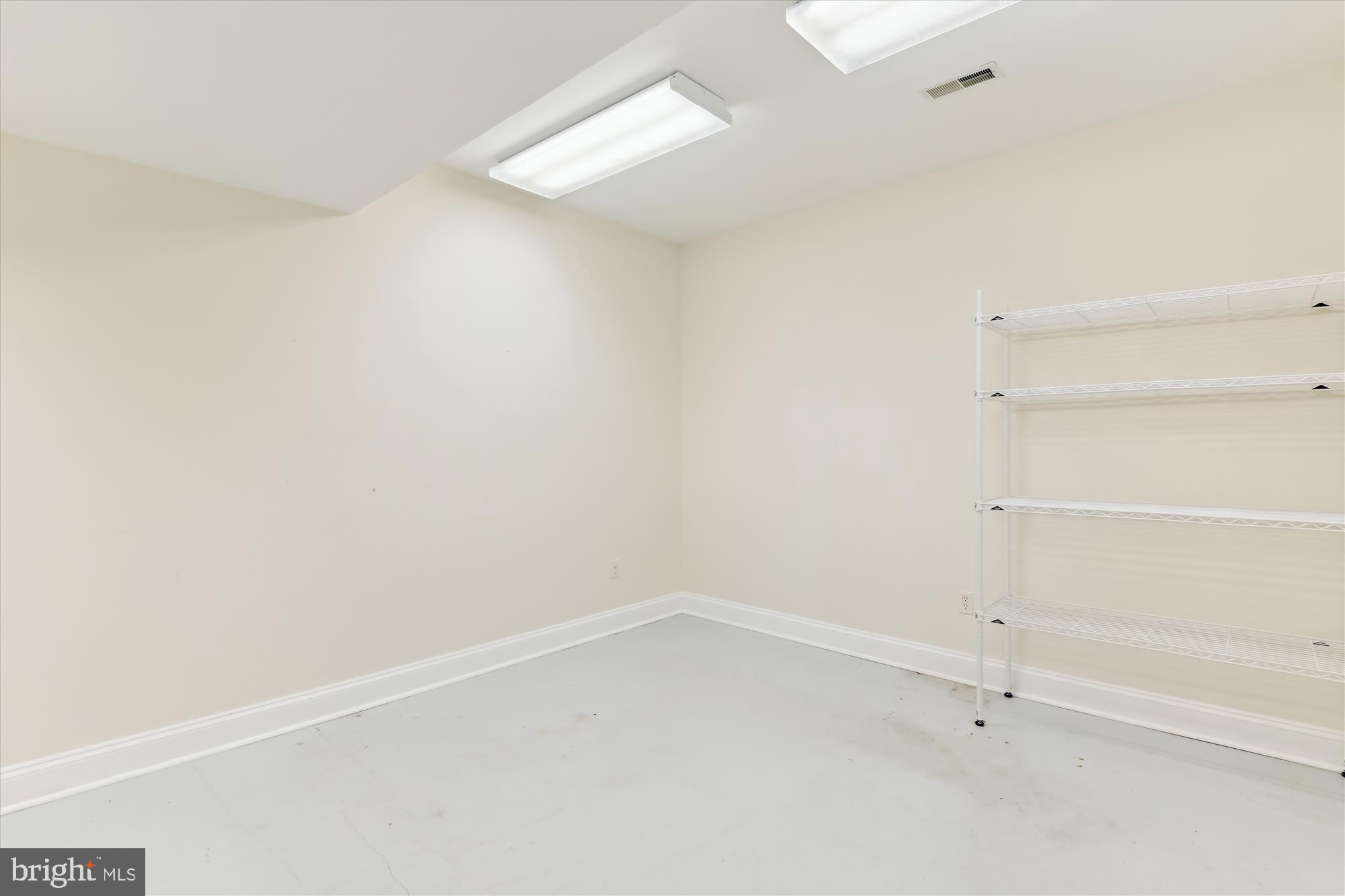 SHERWOOD FOREST - Residential