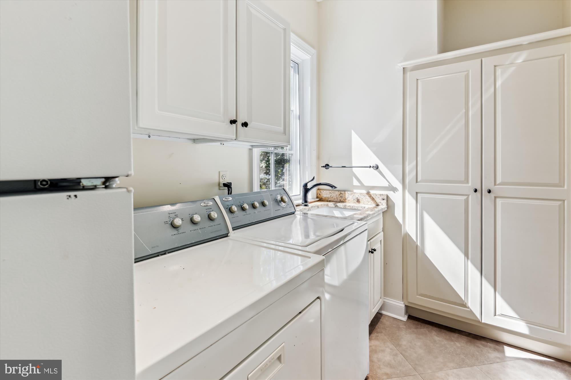 SHERWOOD FOREST - Residential