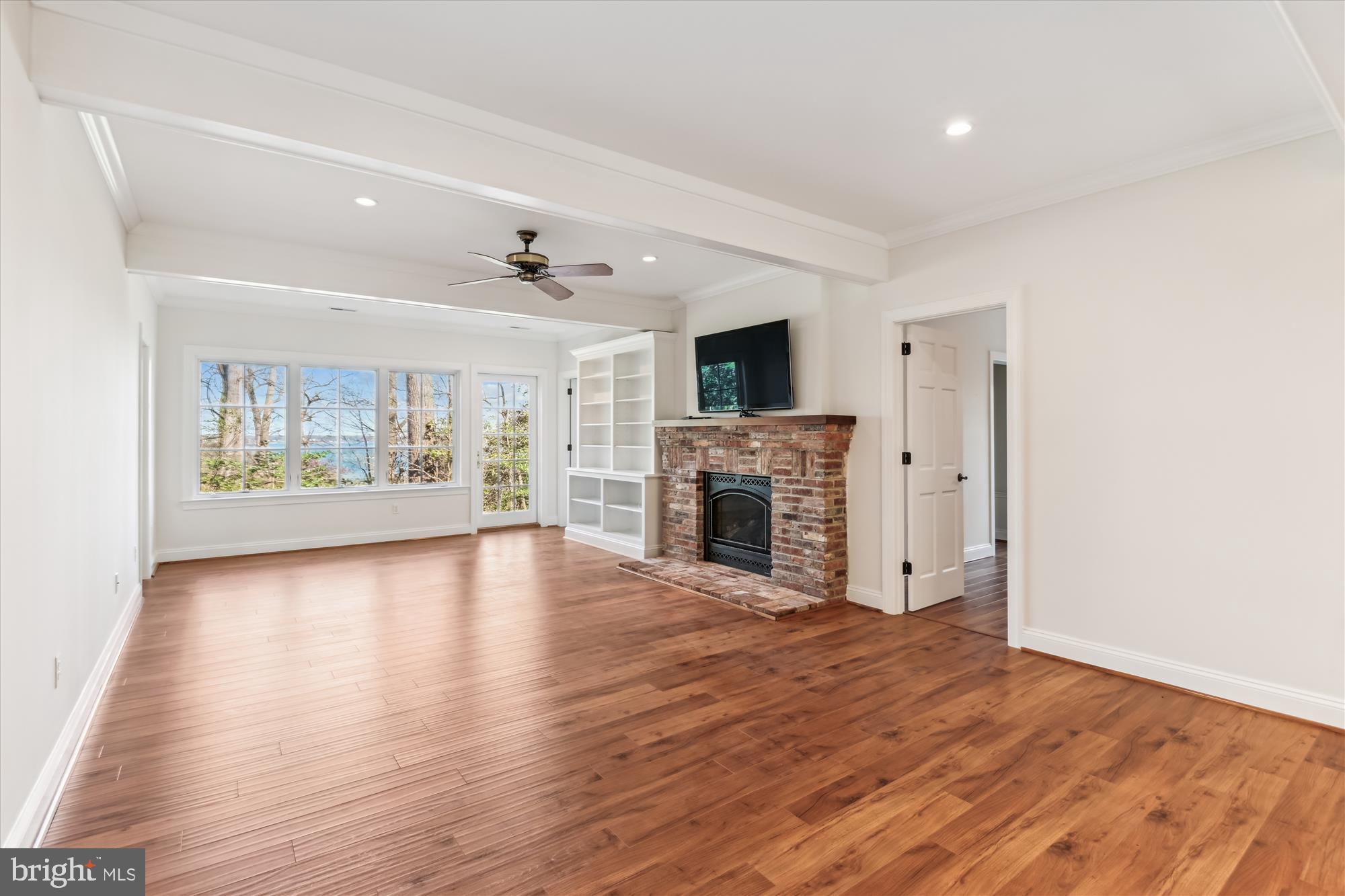 SHERWOOD FOREST - Residential