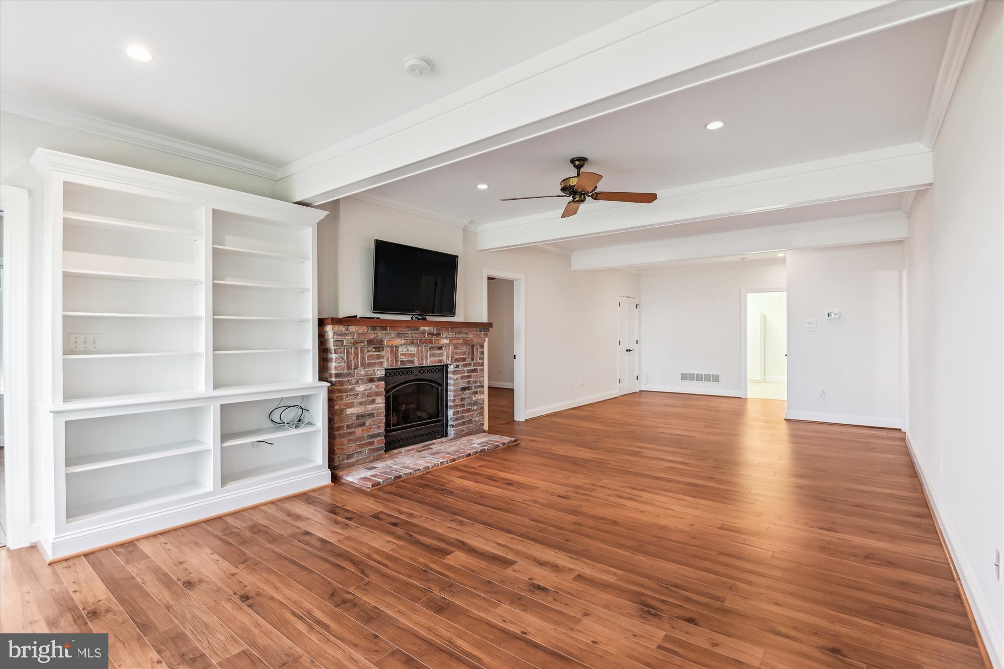 SHERWOOD FOREST - Residential