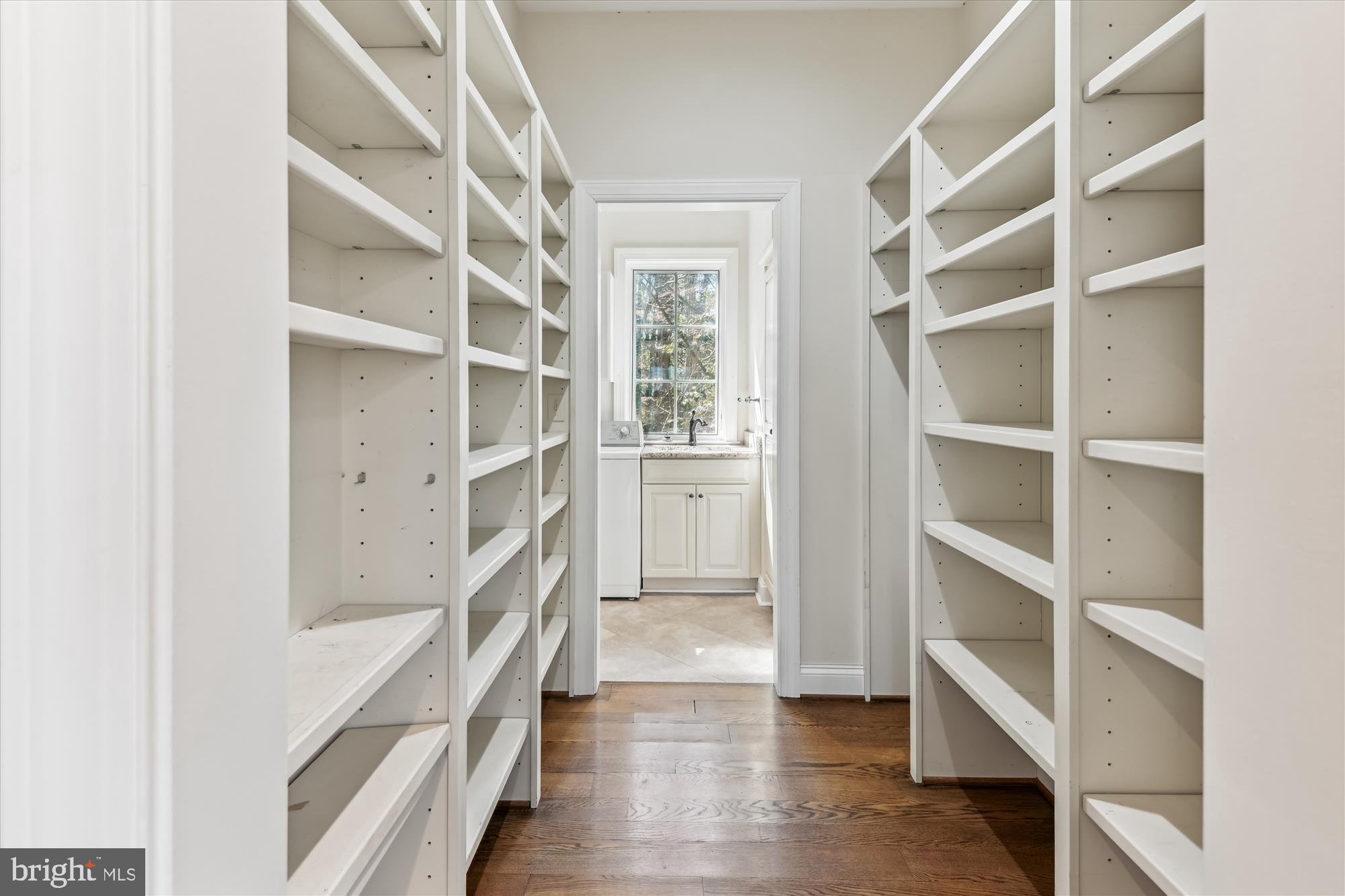 SHERWOOD FOREST - Residential