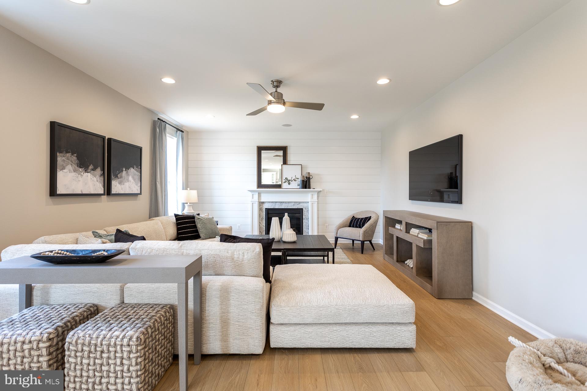 MARTINSBURG STATION - Residential