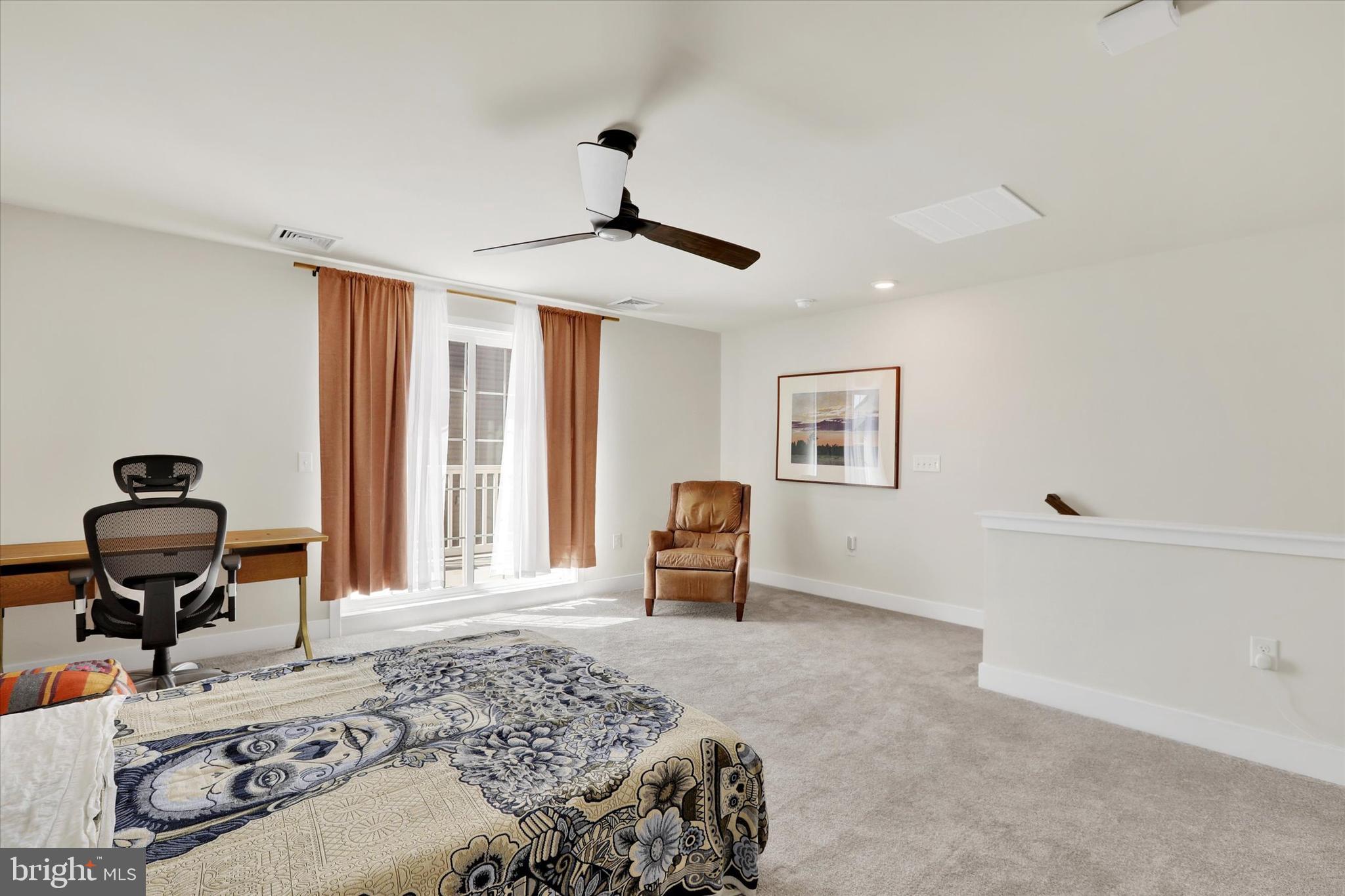 WATERSIDE - Residential