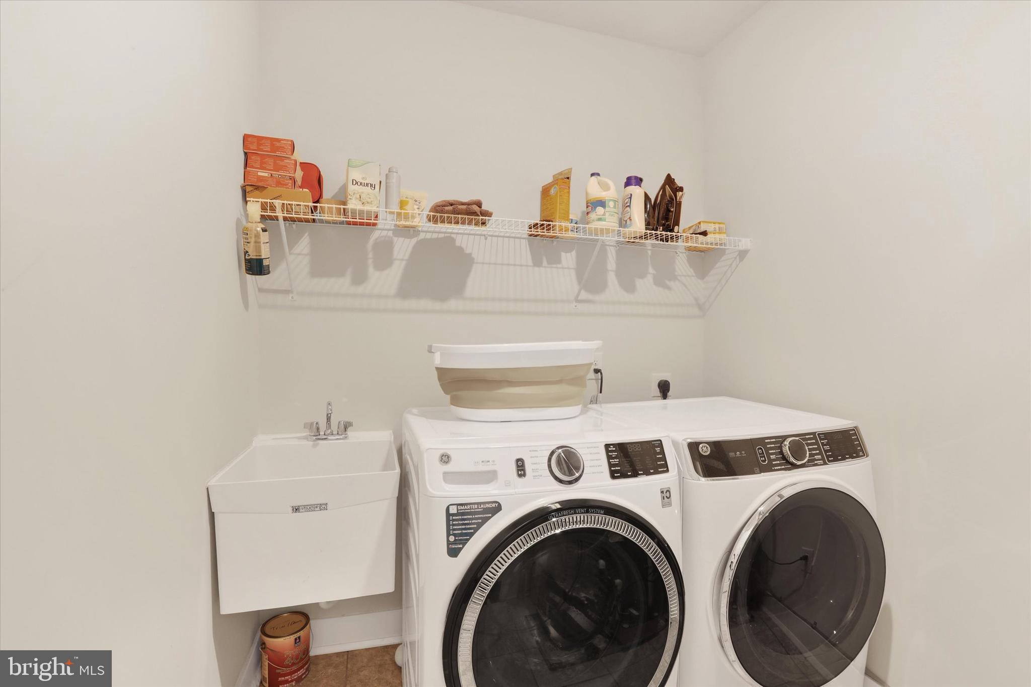 WATERSIDE - Residential