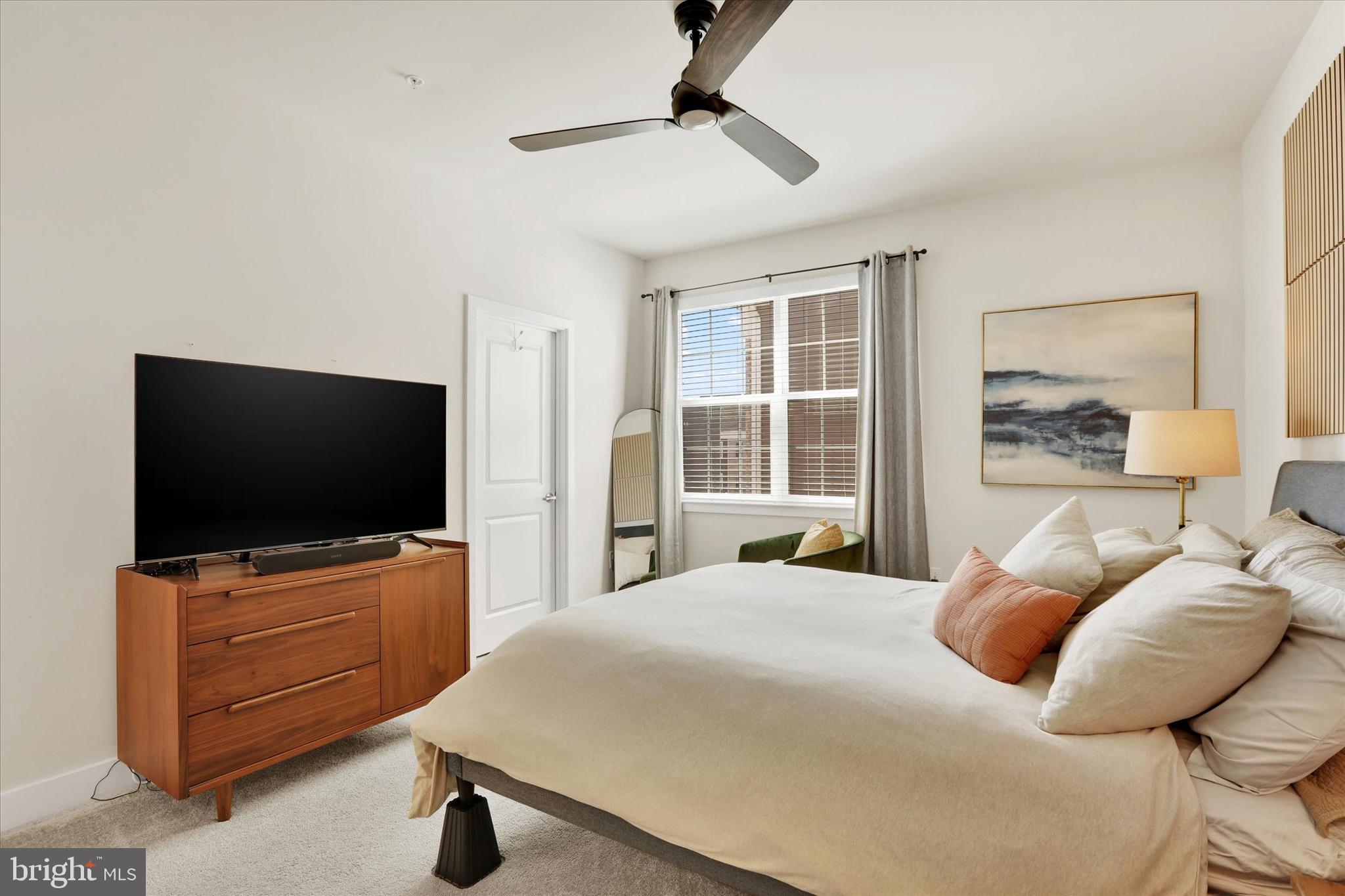 WATERSIDE - Residential