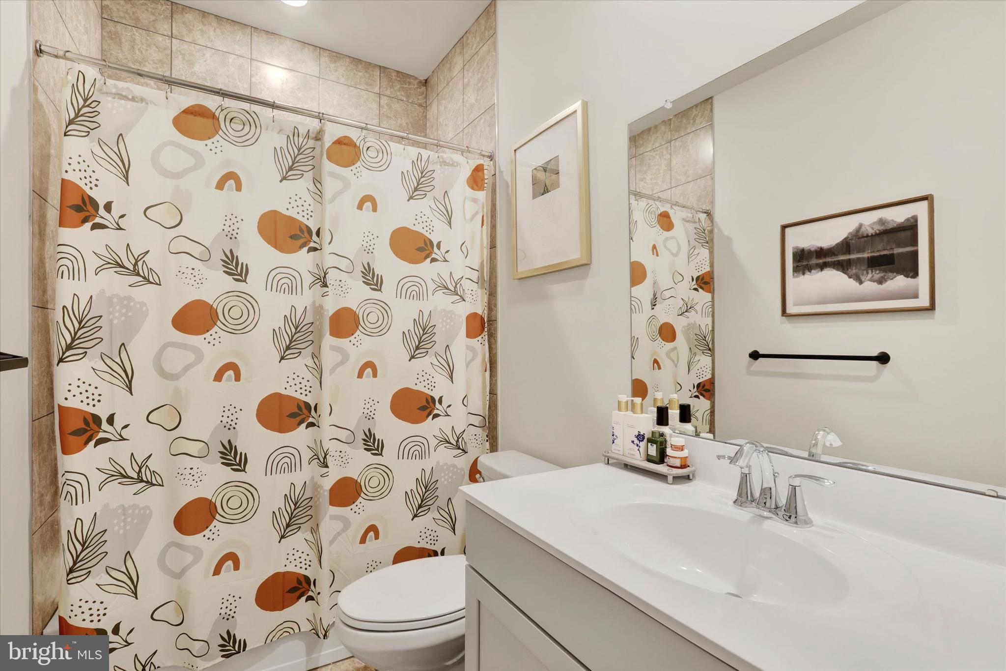 WATERSIDE - Residential