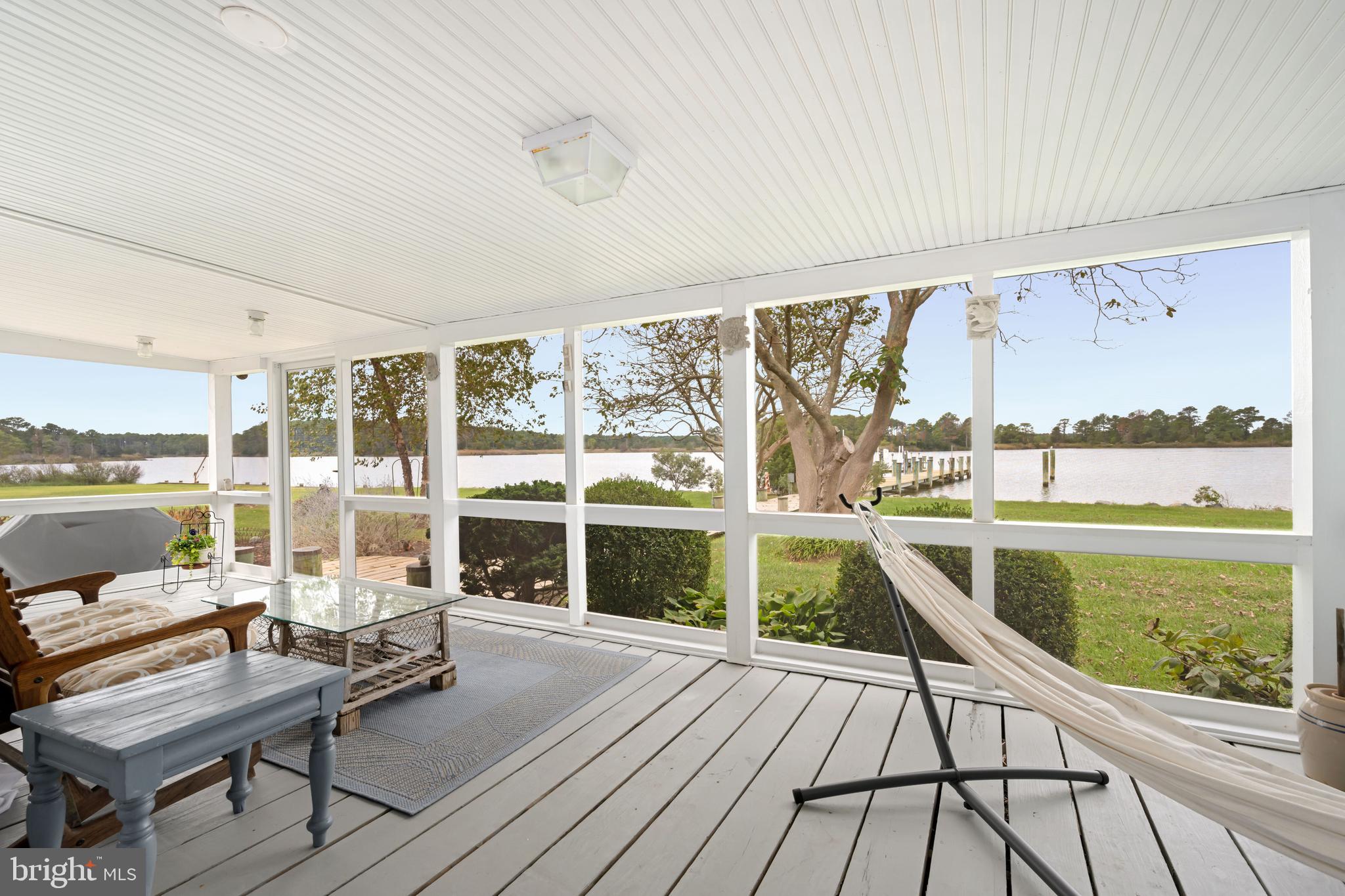 DEEP POINT - Residential