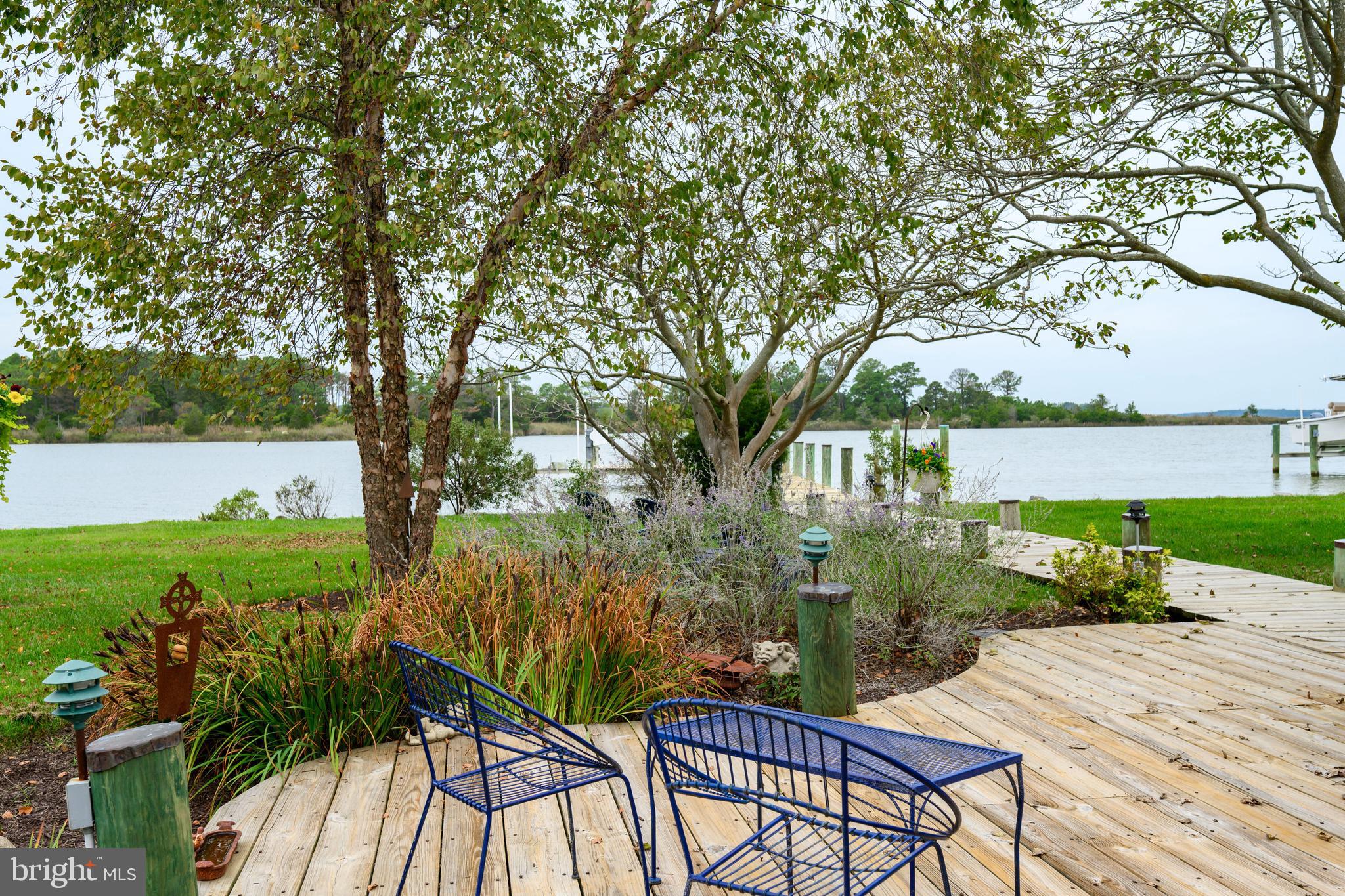 DEEP POINT - Residential