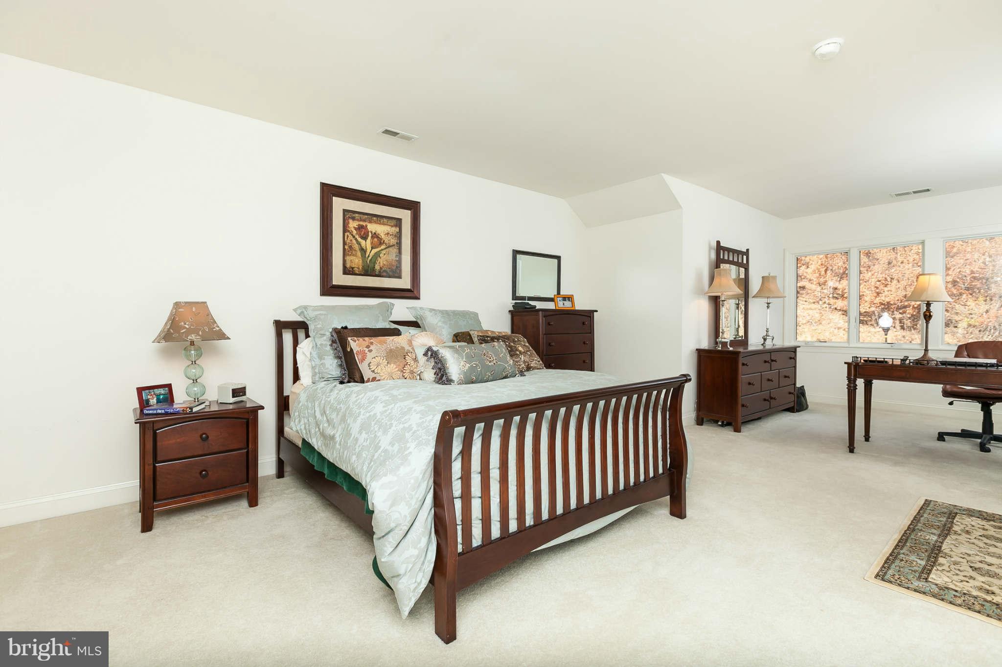 ROCKLAND RIDGE - Residential