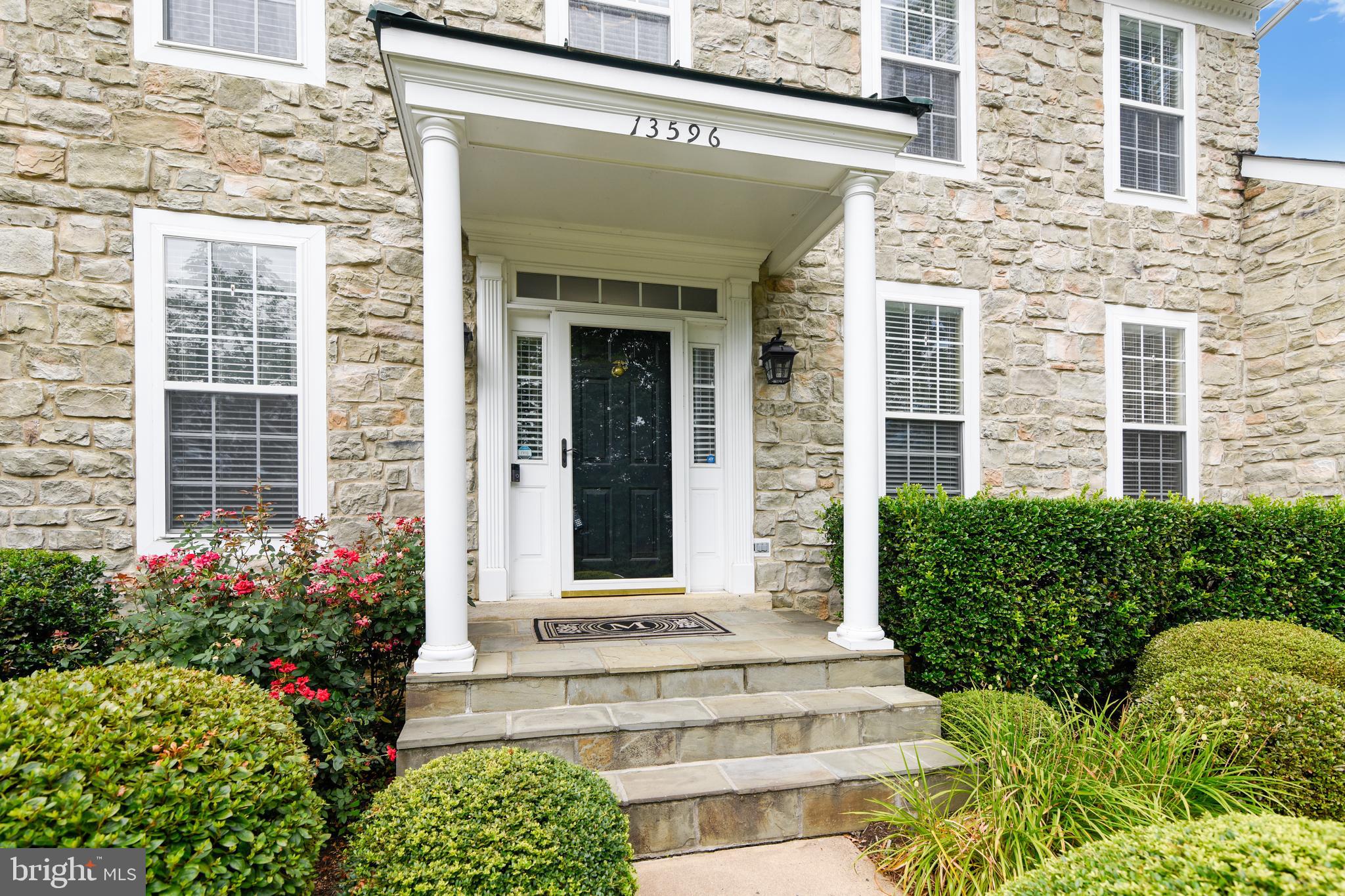 FOX HOLLOW - Residential