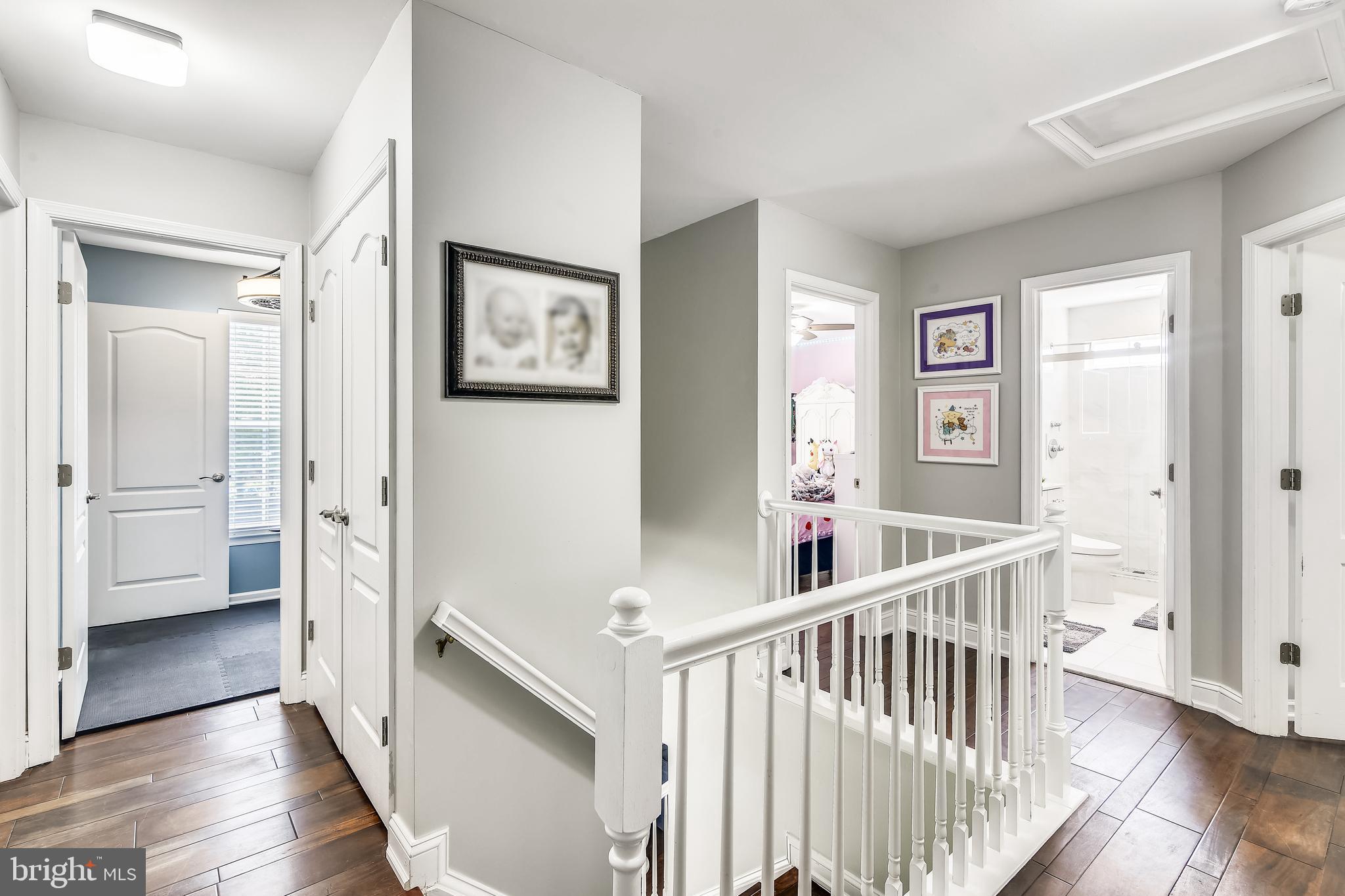 FOX HOLLOW - Residential