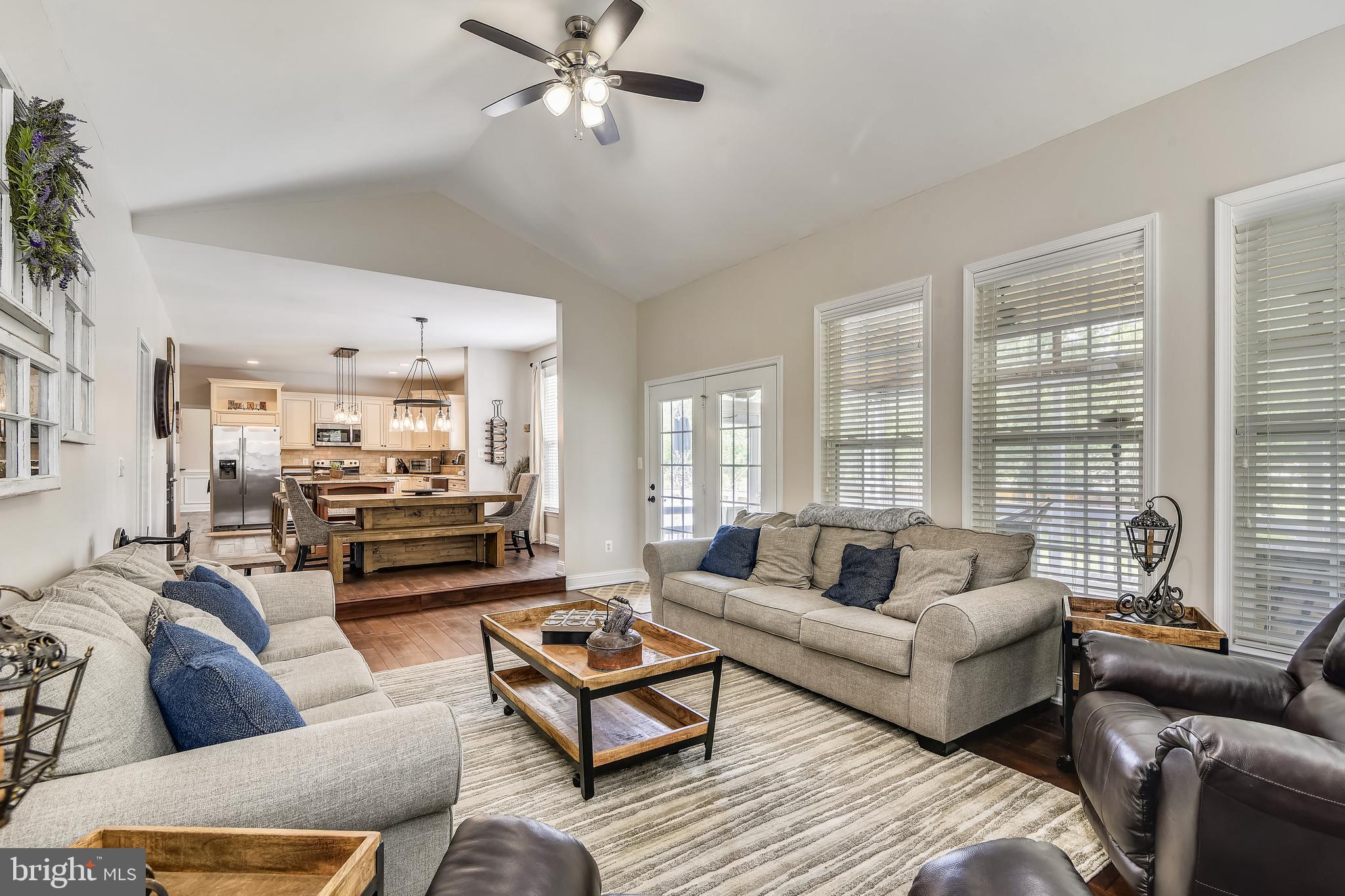 FOX HOLLOW - Residential