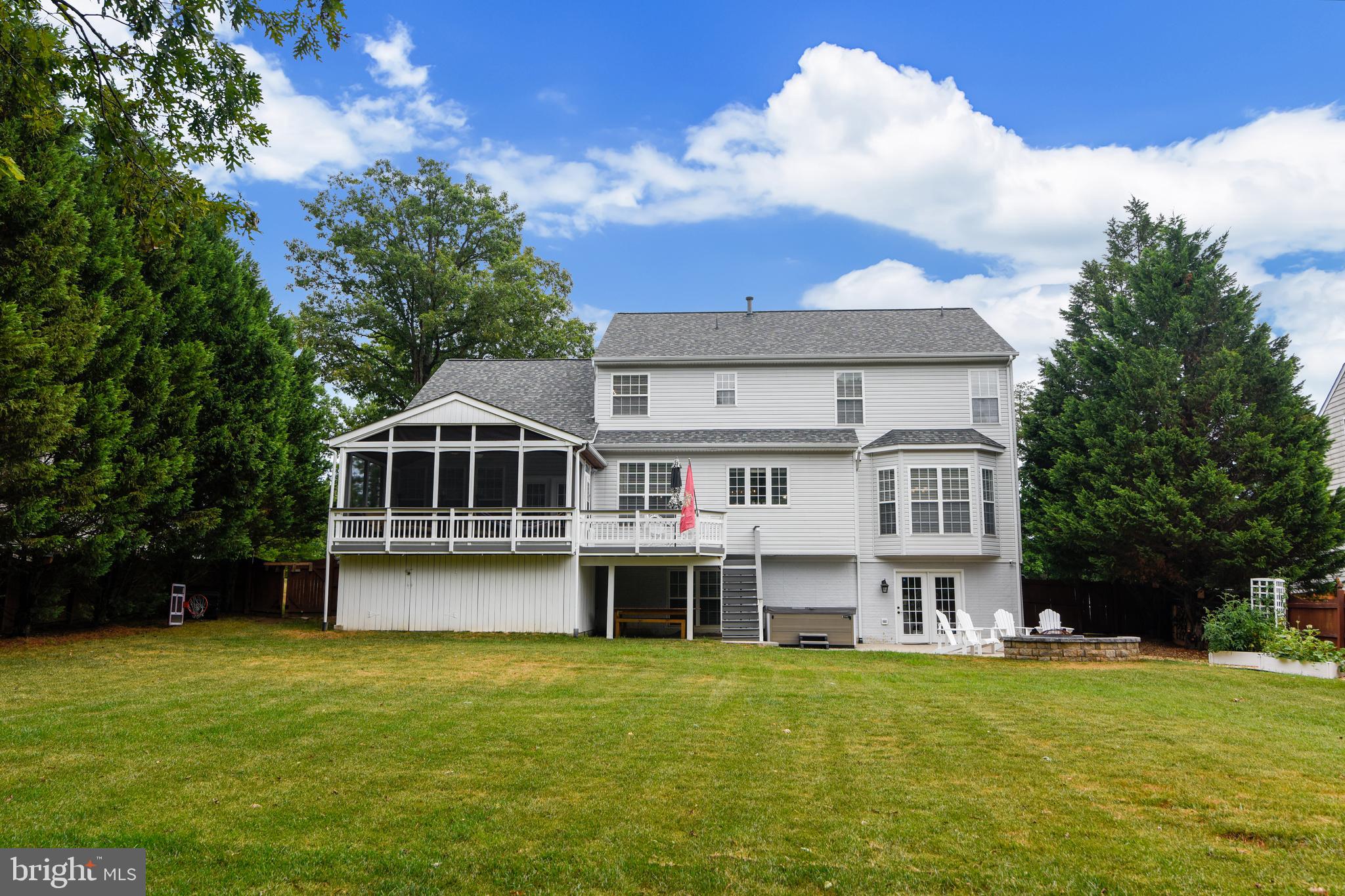 FOX HOLLOW - Residential