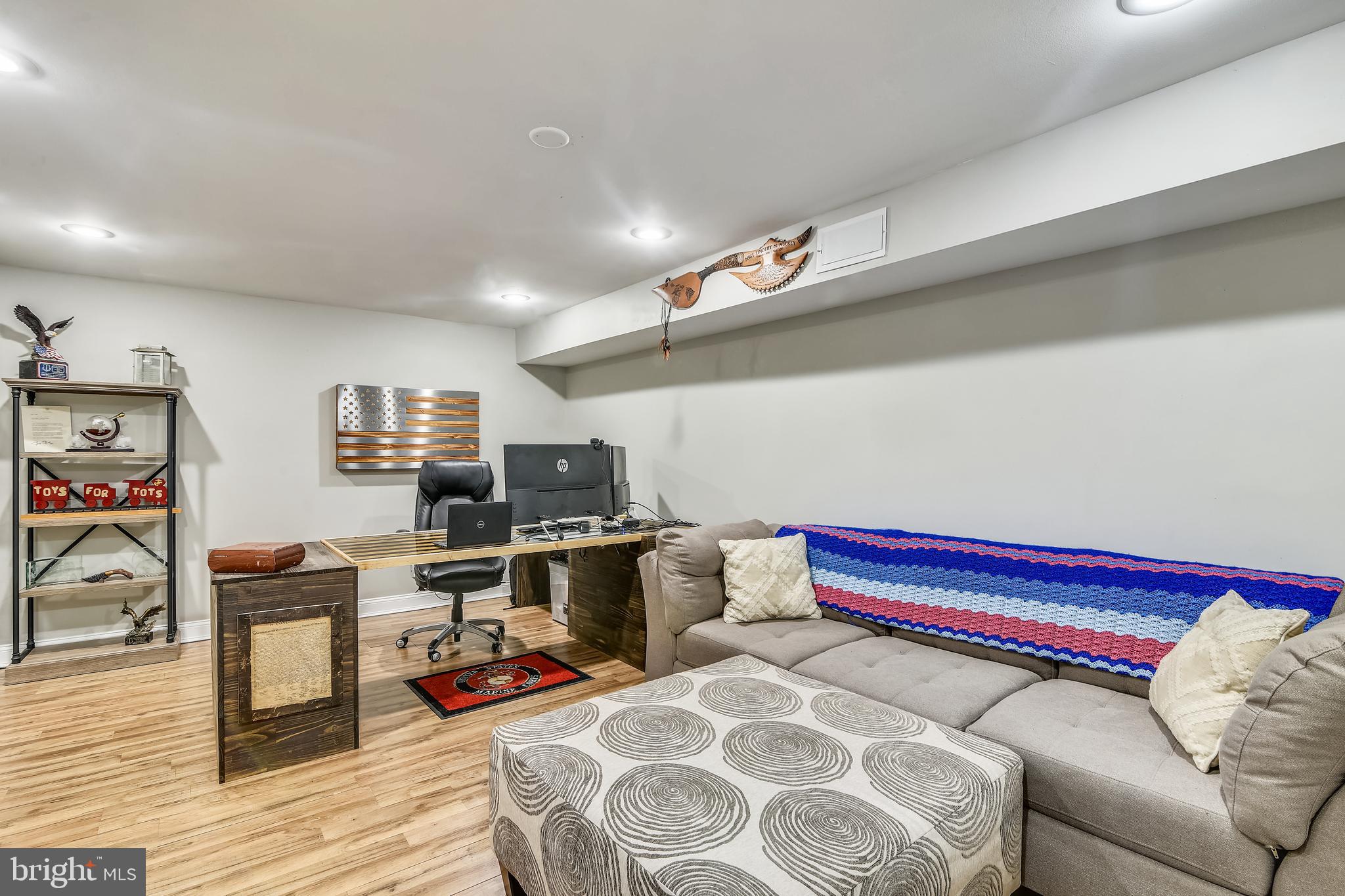 FOX HOLLOW - Residential