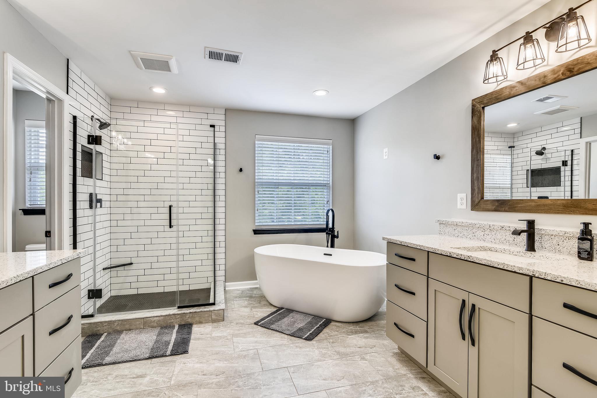 FOX HOLLOW - Residential