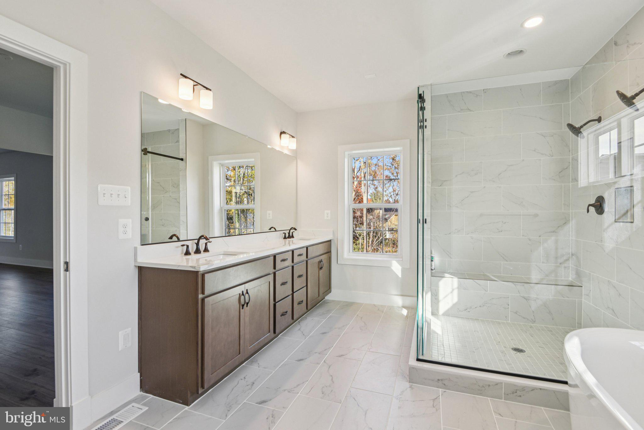 GLENN DALE ESTATES - Residential