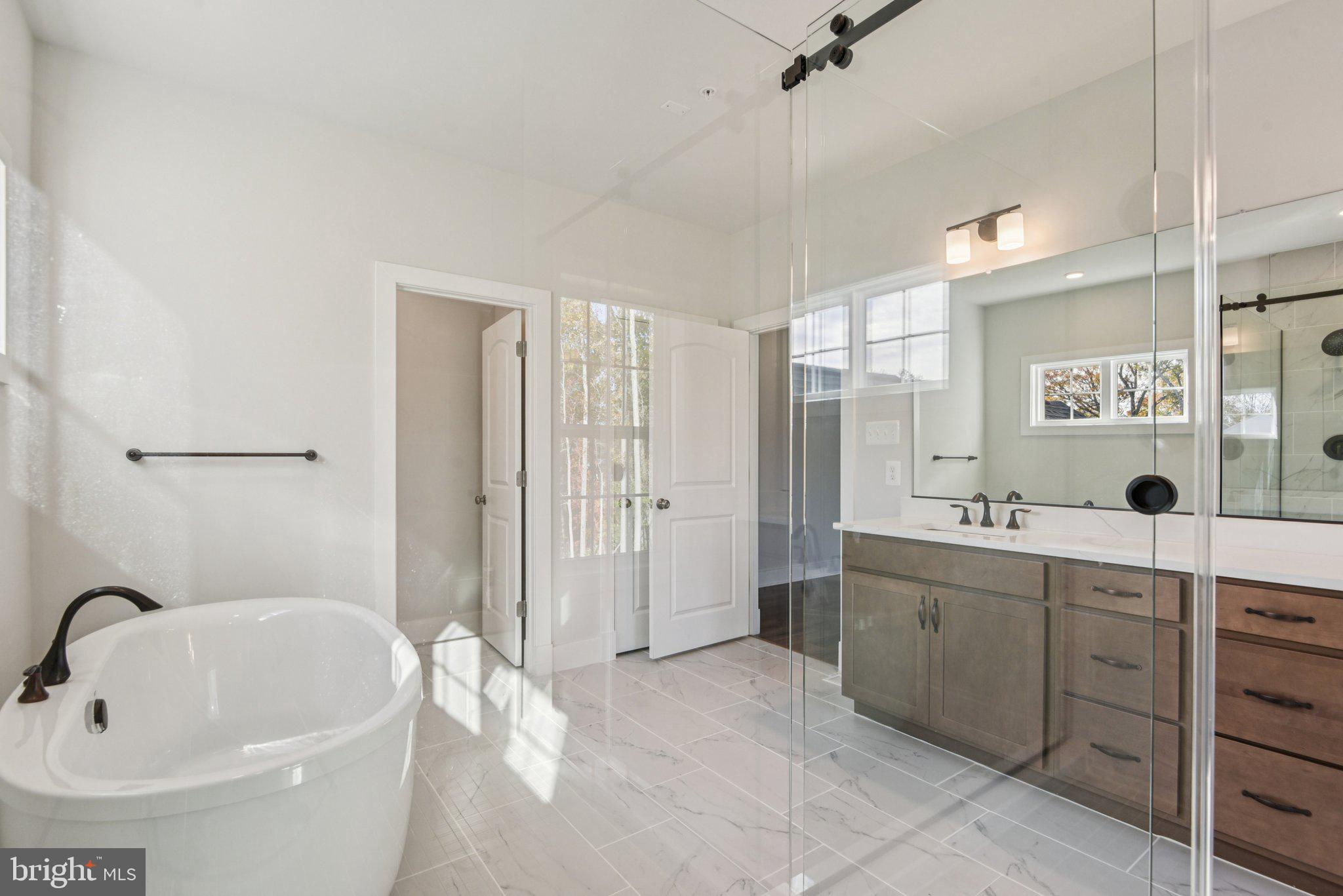 GLENN DALE ESTATES - Residential