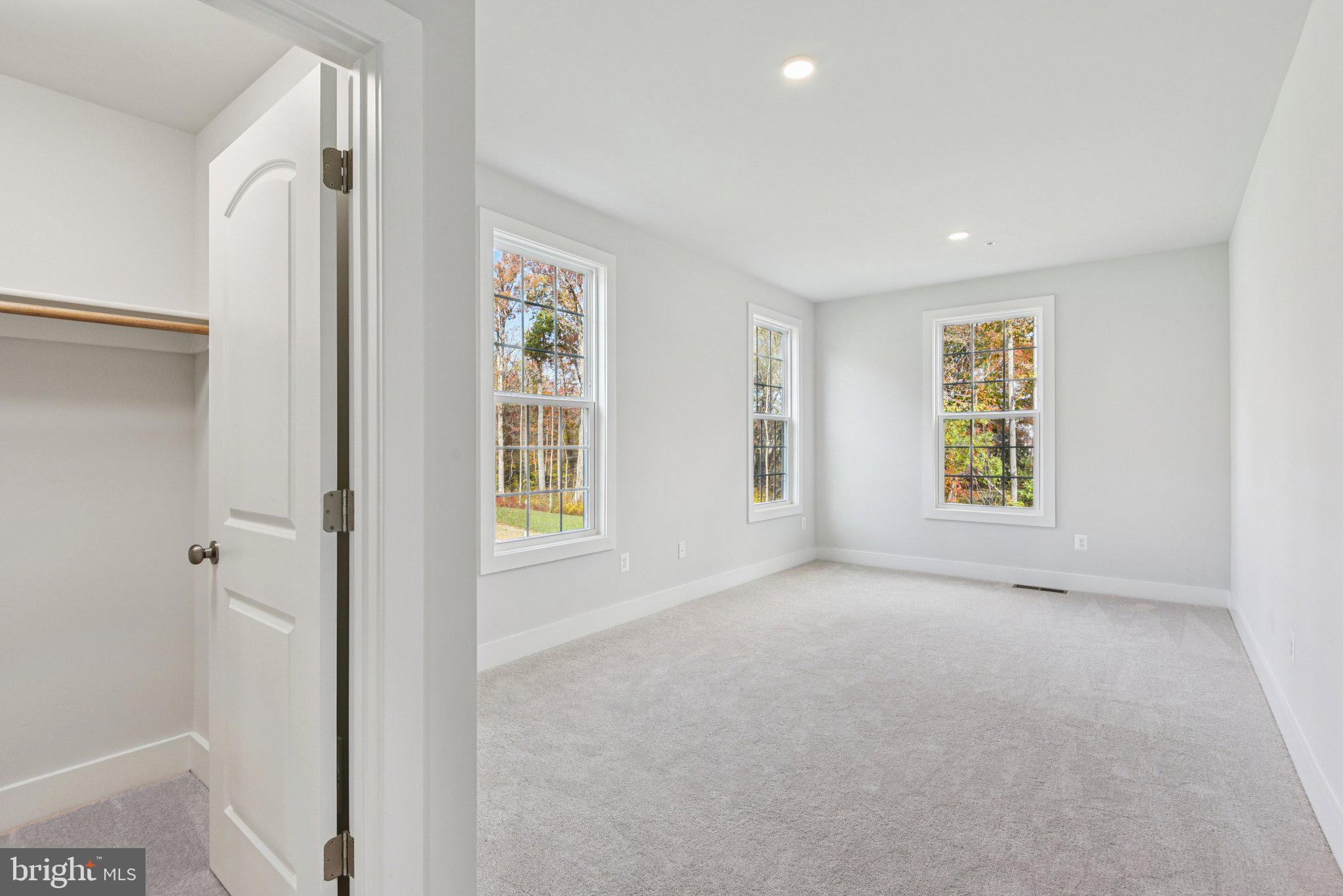 GLENN DALE ESTATES - Residential