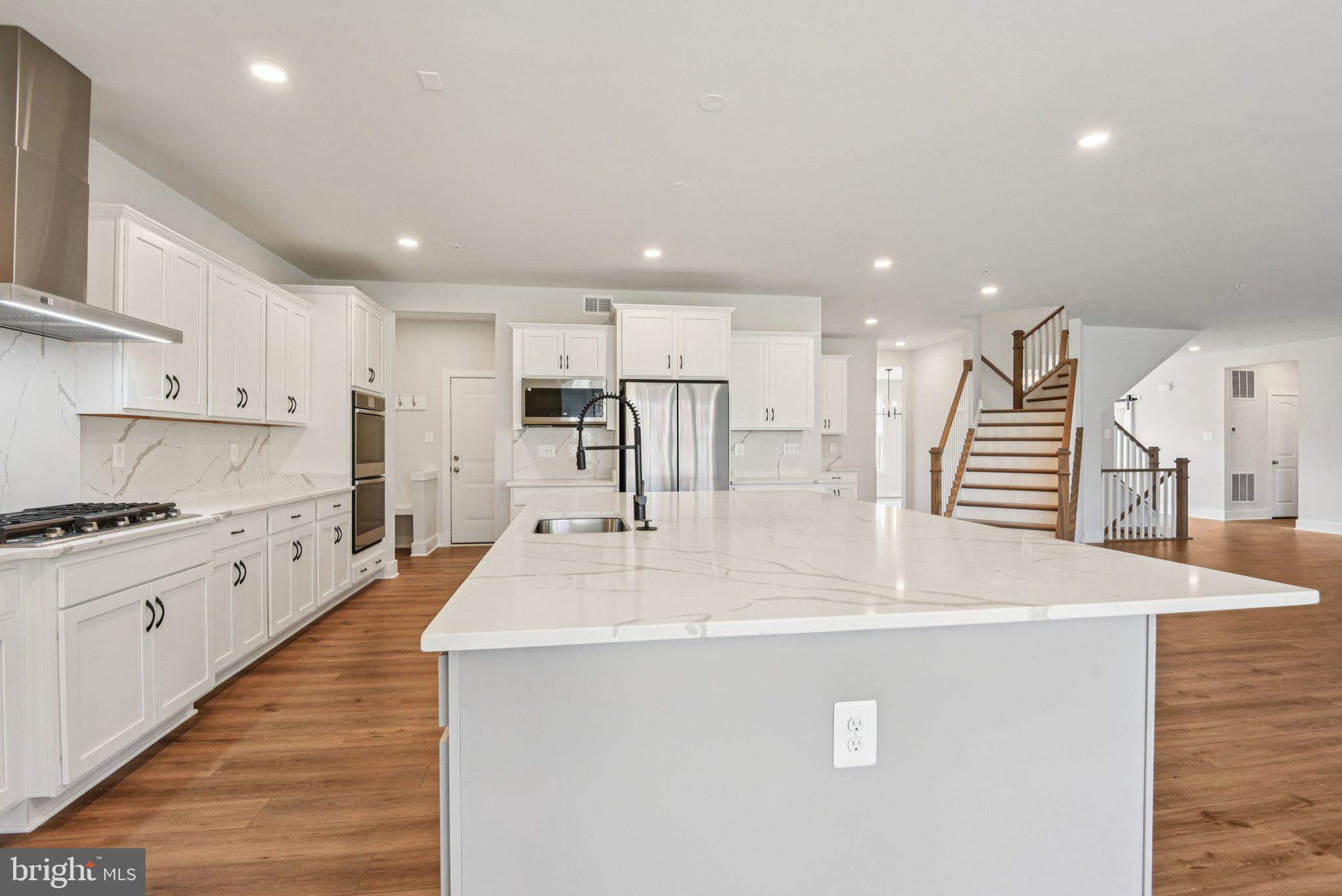 GLENN DALE ESTATES - Residential