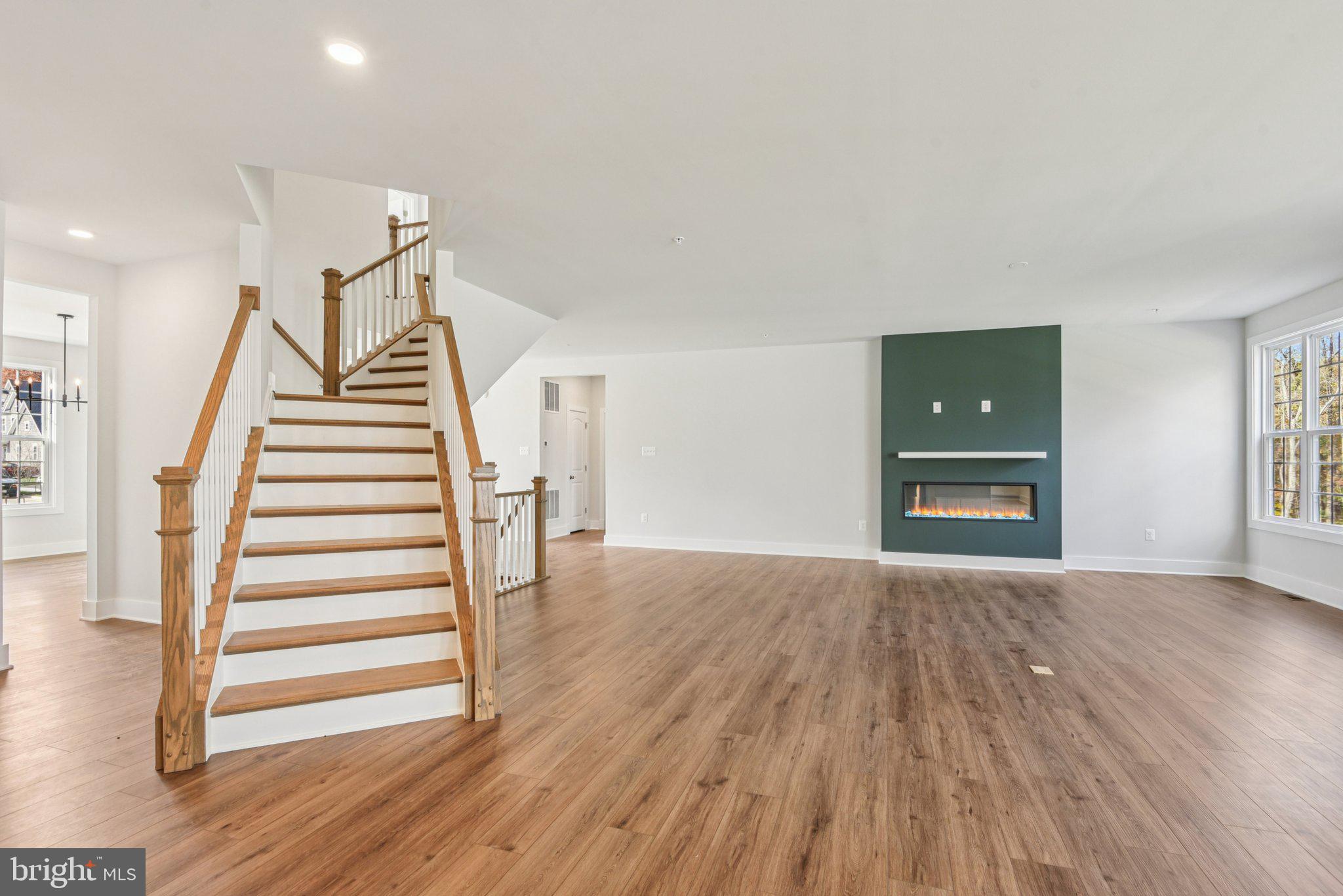 GLENN DALE ESTATES - Residential