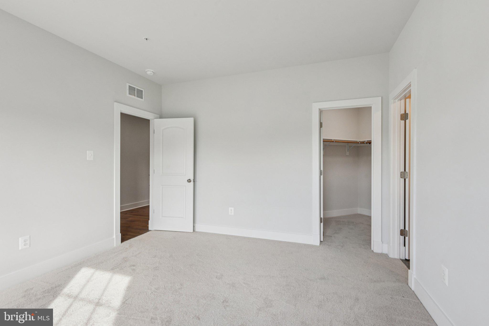 GLENN DALE ESTATES - Residential