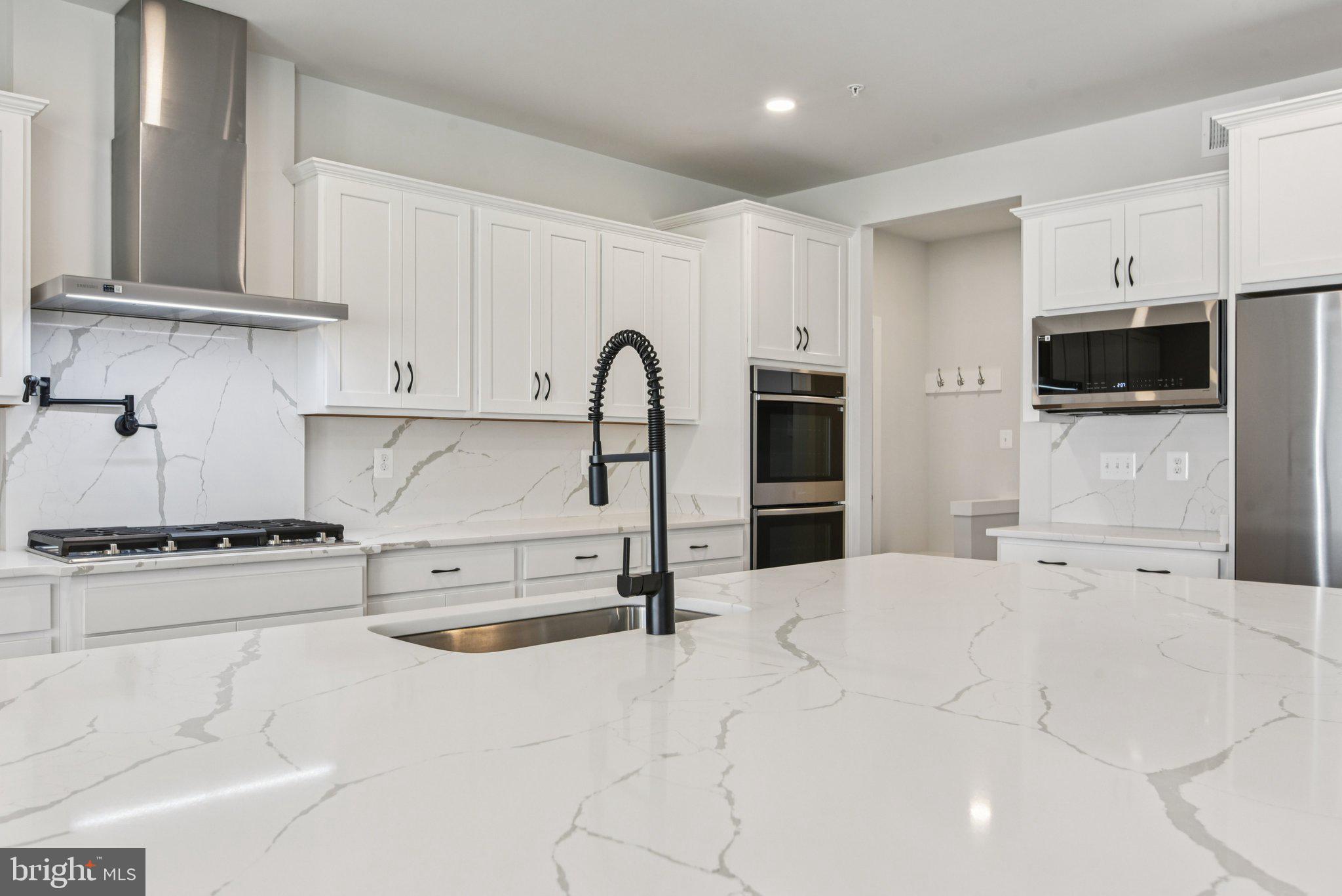 GLENN DALE ESTATES - Residential