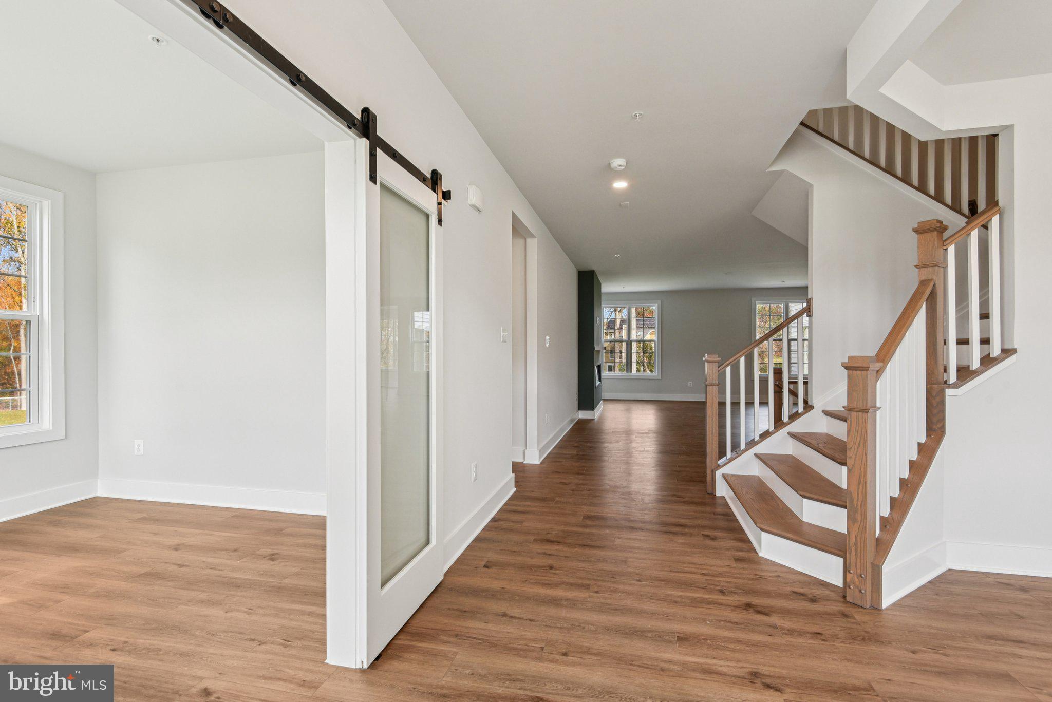 GLENN DALE ESTATES - Residential