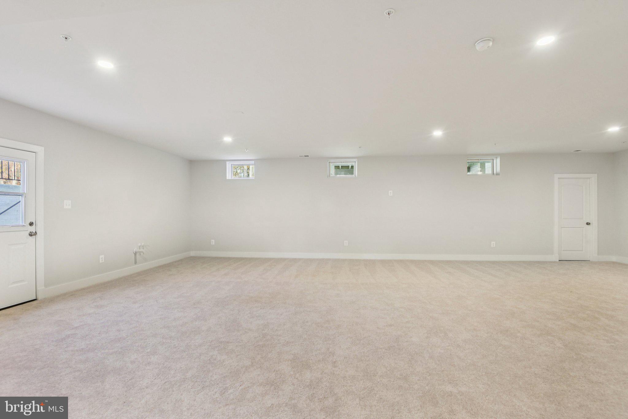 GLENN DALE ESTATES - Residential