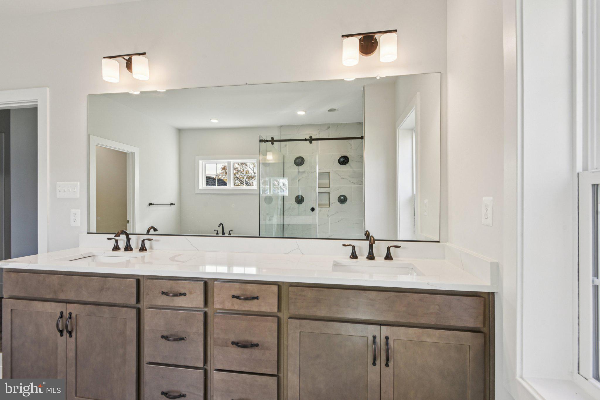 GLENN DALE ESTATES - Residential