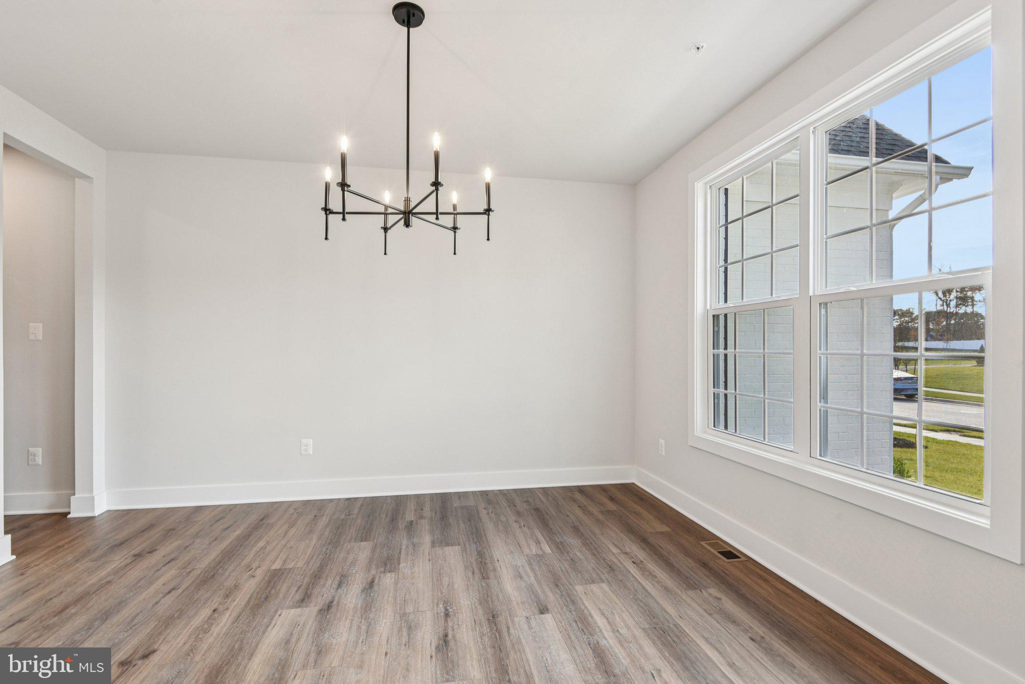 GLENN DALE ESTATES - Residential