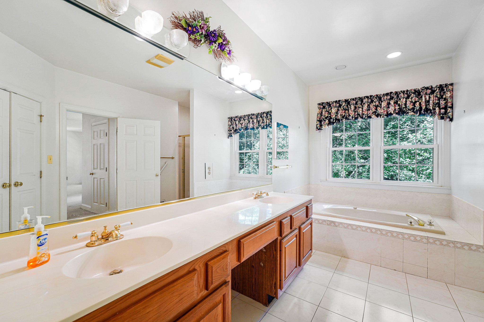 BRIARWOOD FARMS - Residential