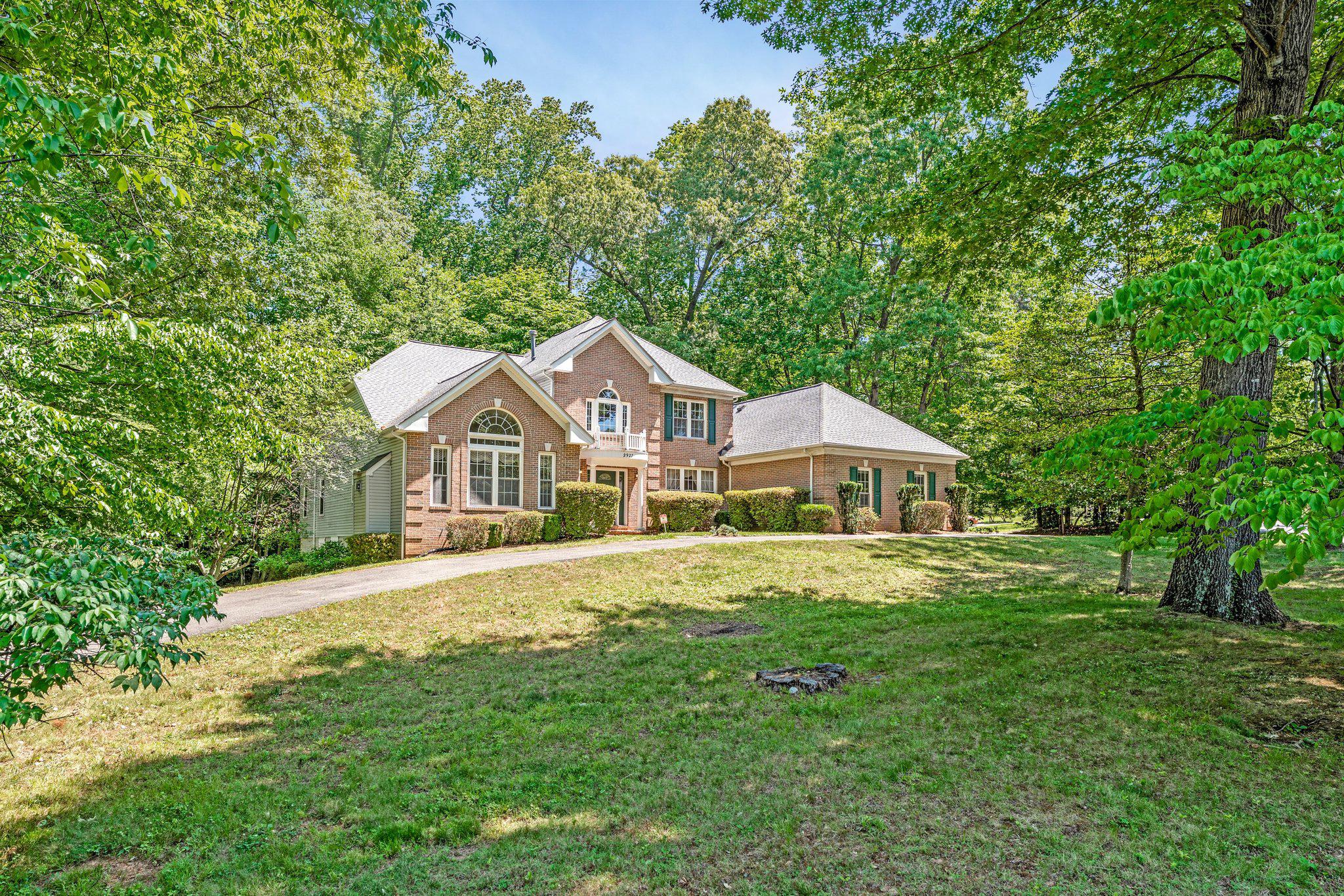 2927 BEAU LANE