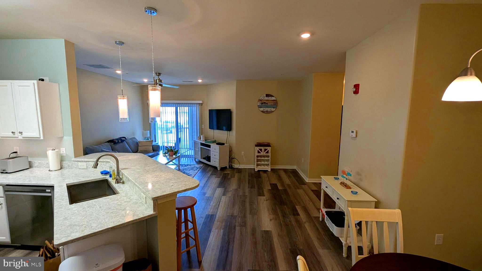 HEARTHSTONE MANOR - Residential