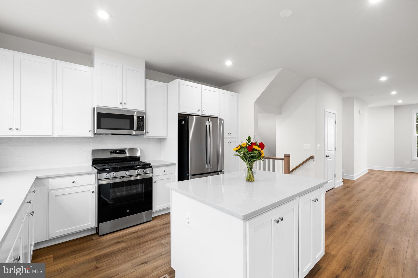 LAKE FREDERICK - Residential