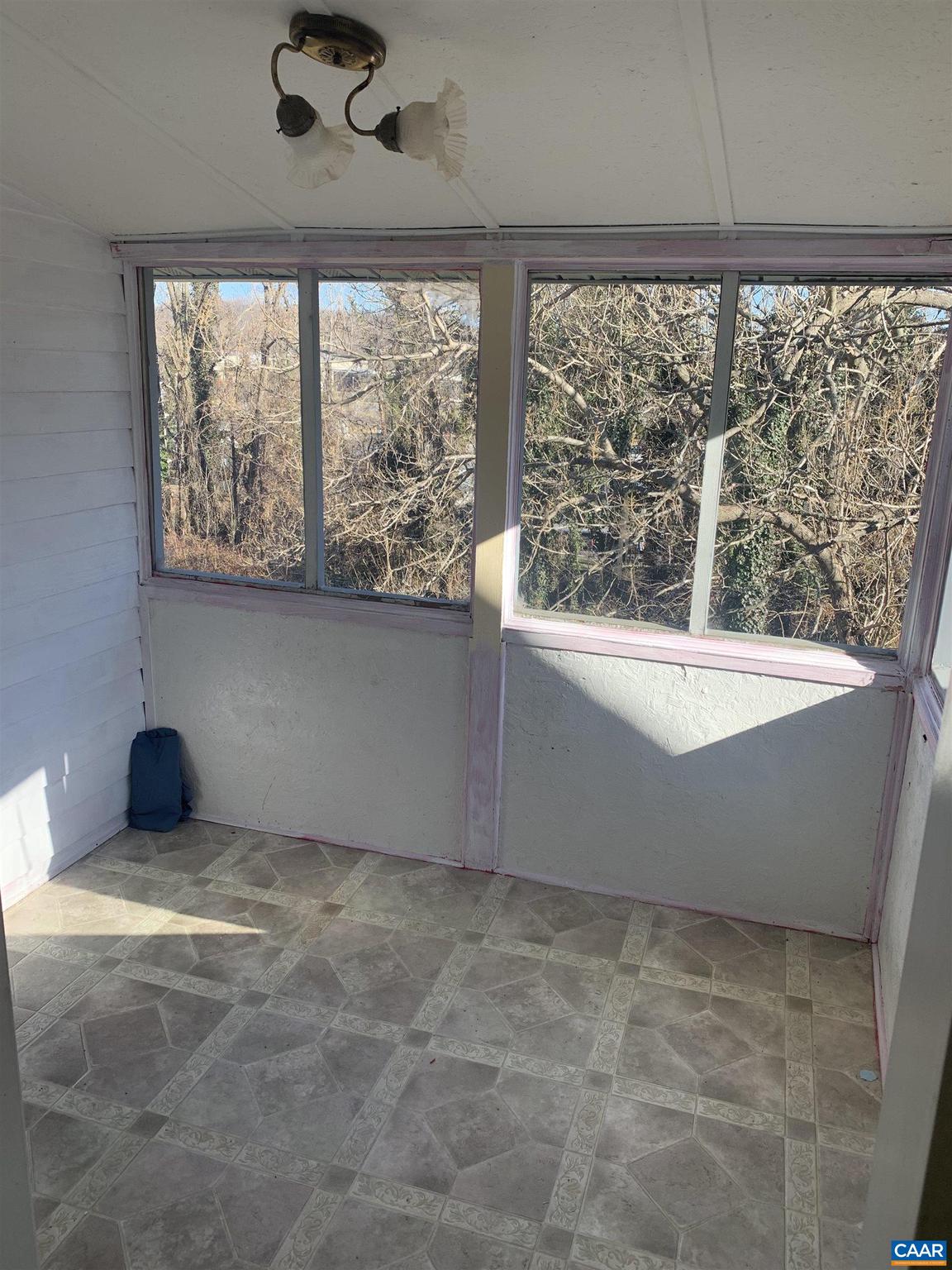 UNKNOWN - Residential Lease