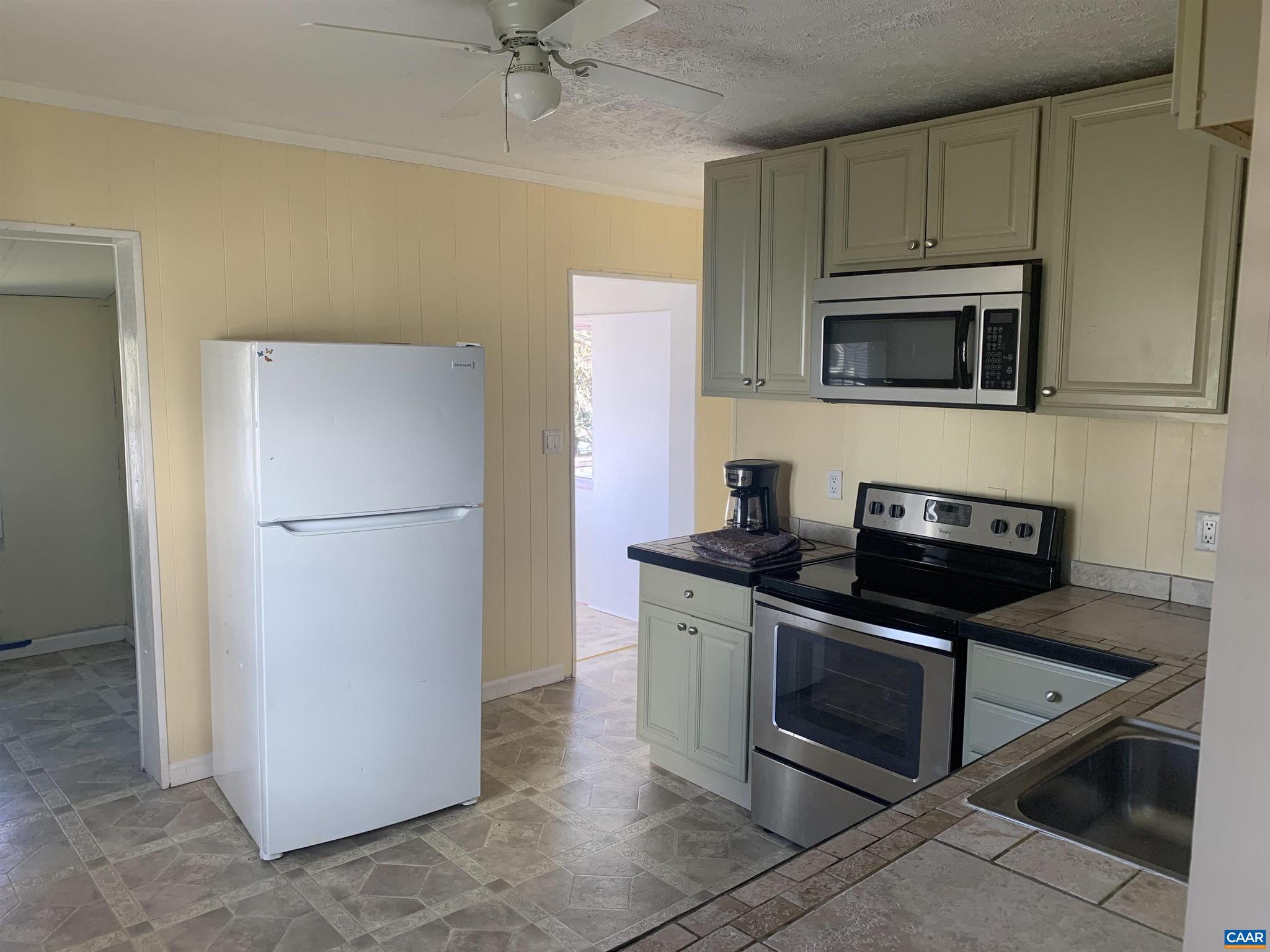 UNKNOWN - Residential Lease