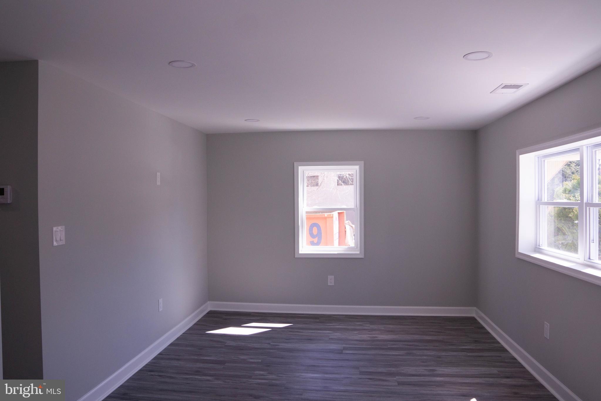 1009 MAIN STREET 1