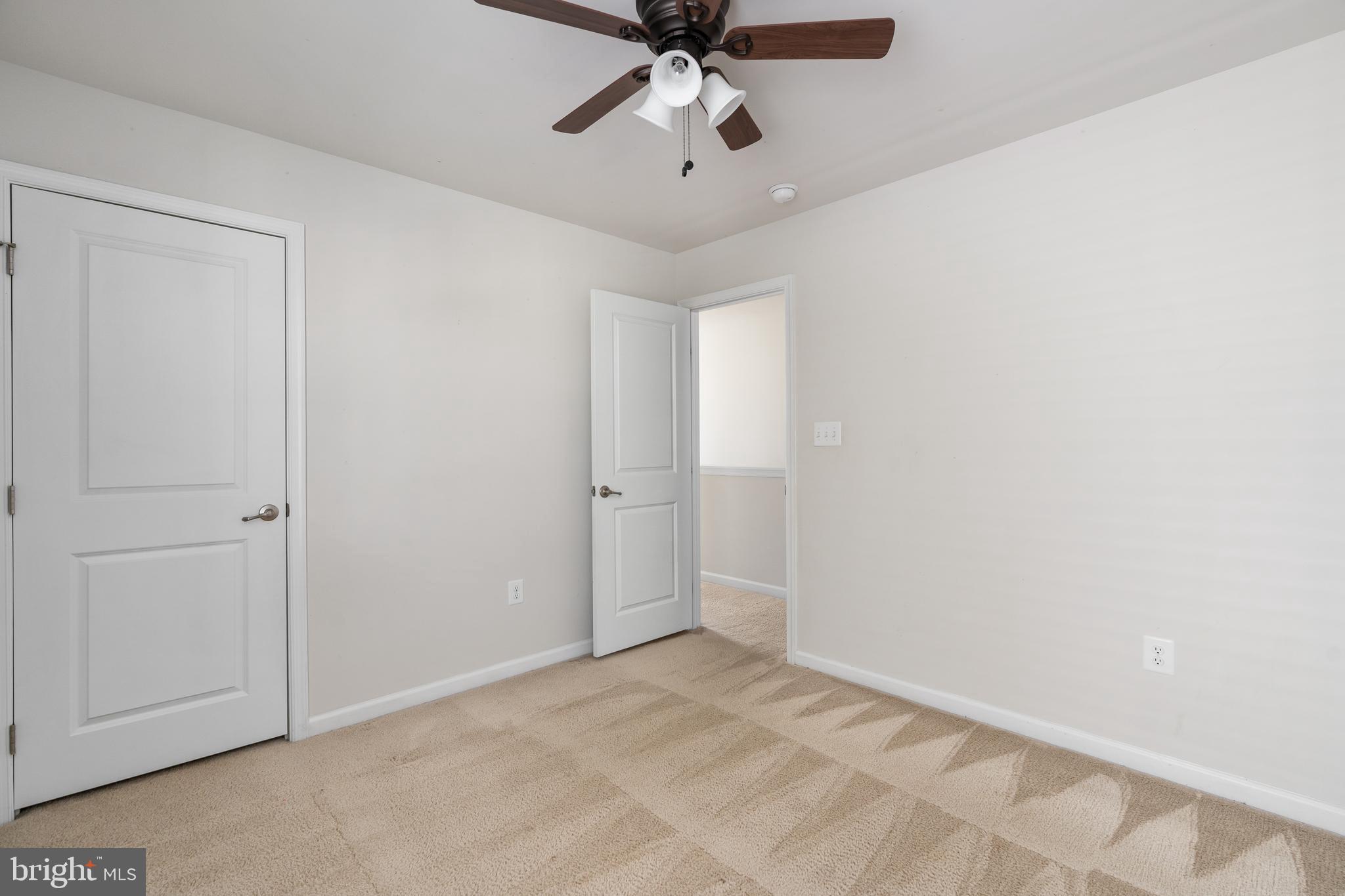 LEE'S PARKE - Residential