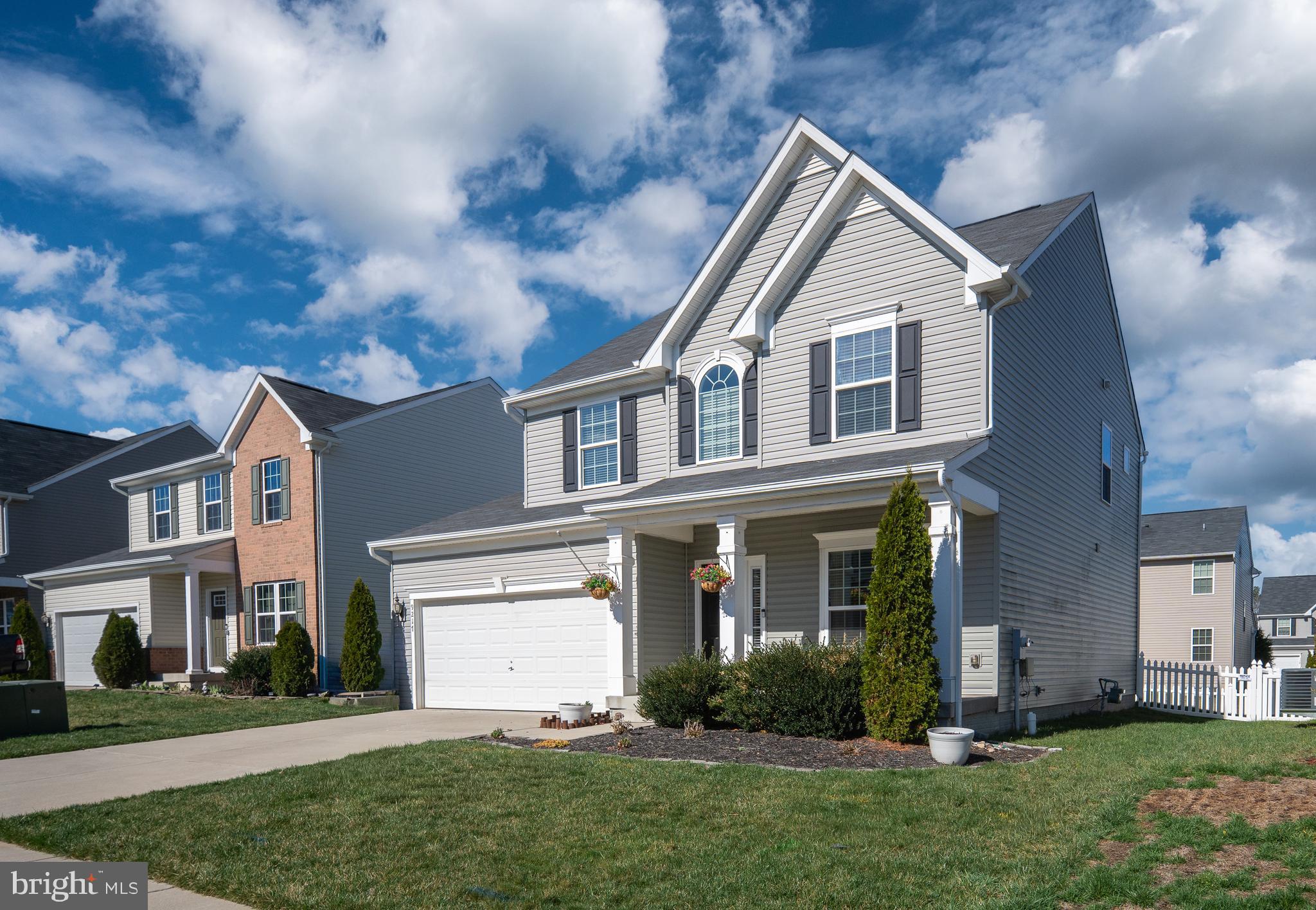 LEE'S PARKE - Residential