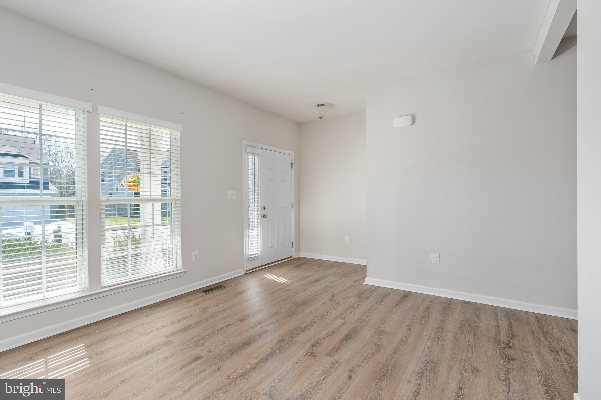 LEE'S PARKE - Residential