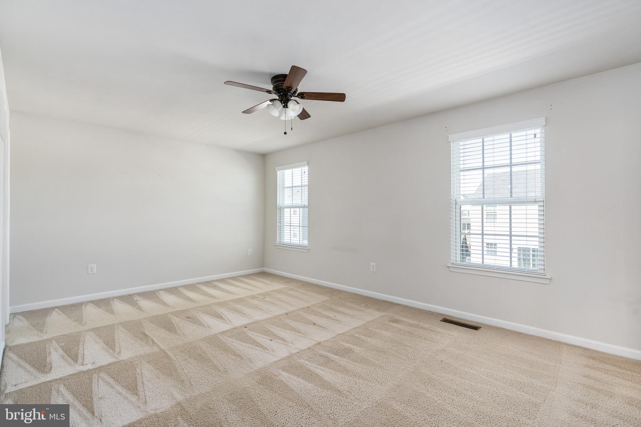 LEE'S PARKE - Residential