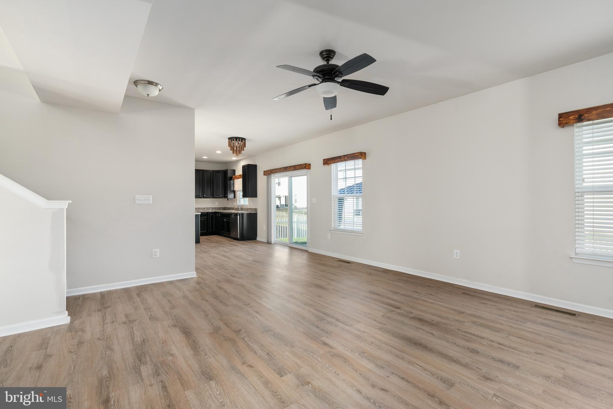 LEE'S PARKE - Residential