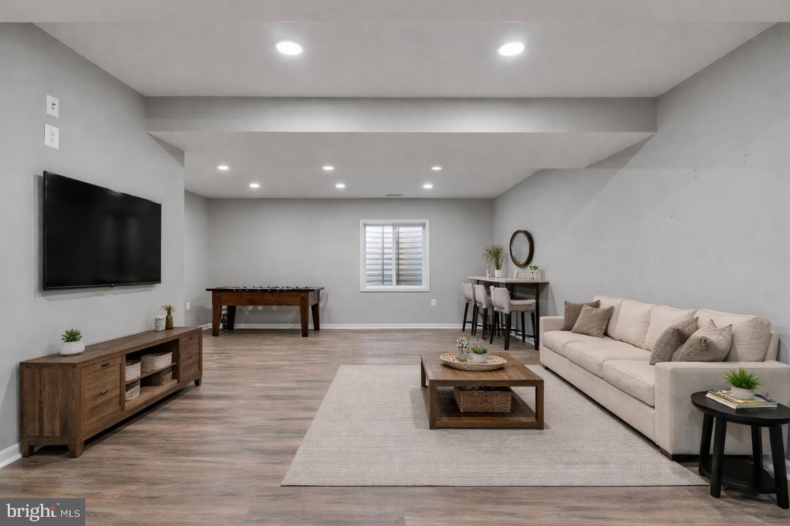 LEE'S PARKE - Residential