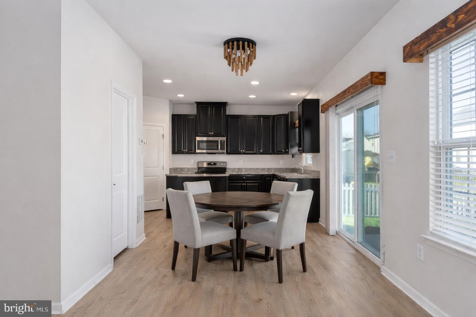 LEE'S PARKE - Residential