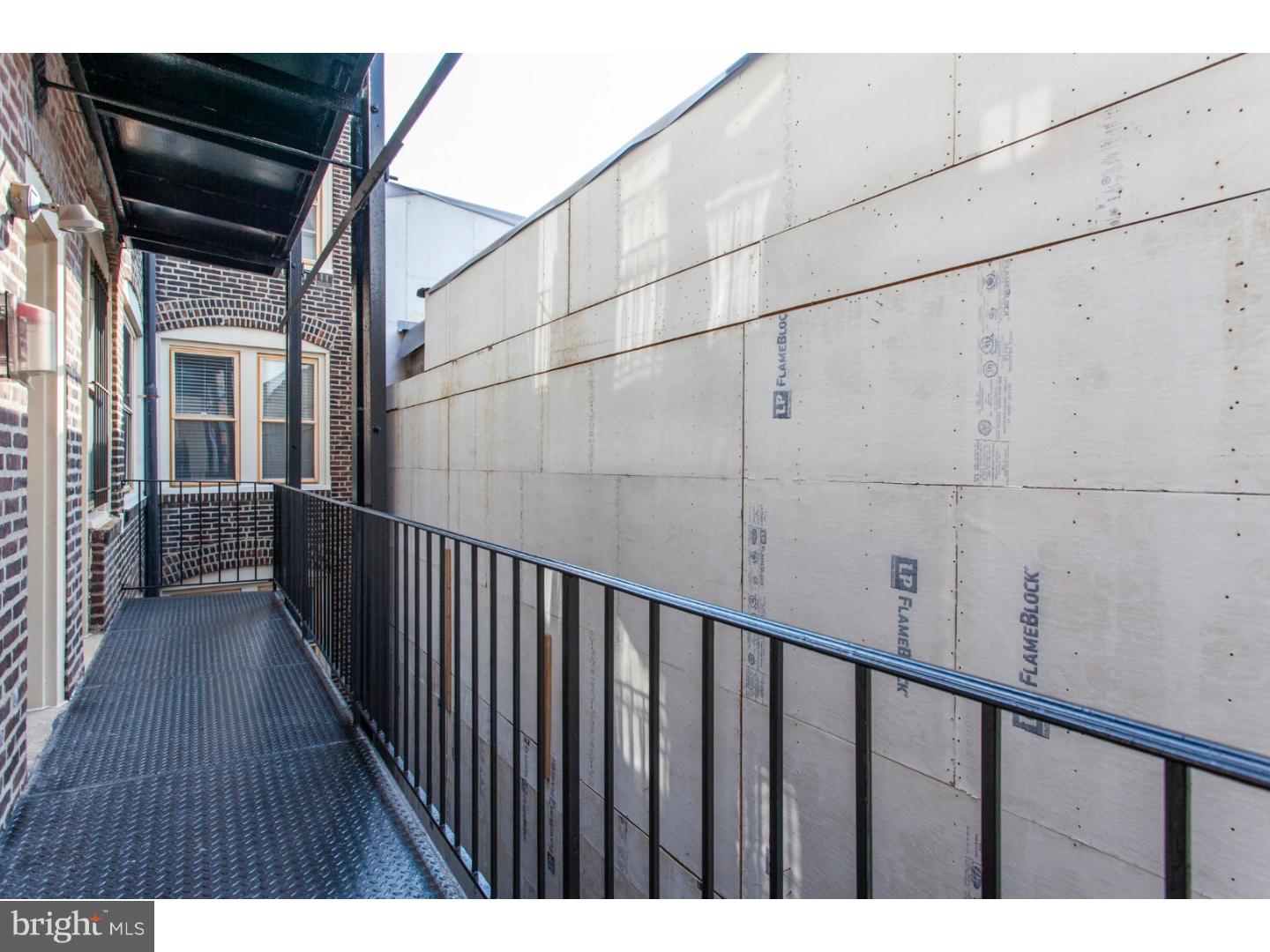 CENTER CITY - Residential Lease