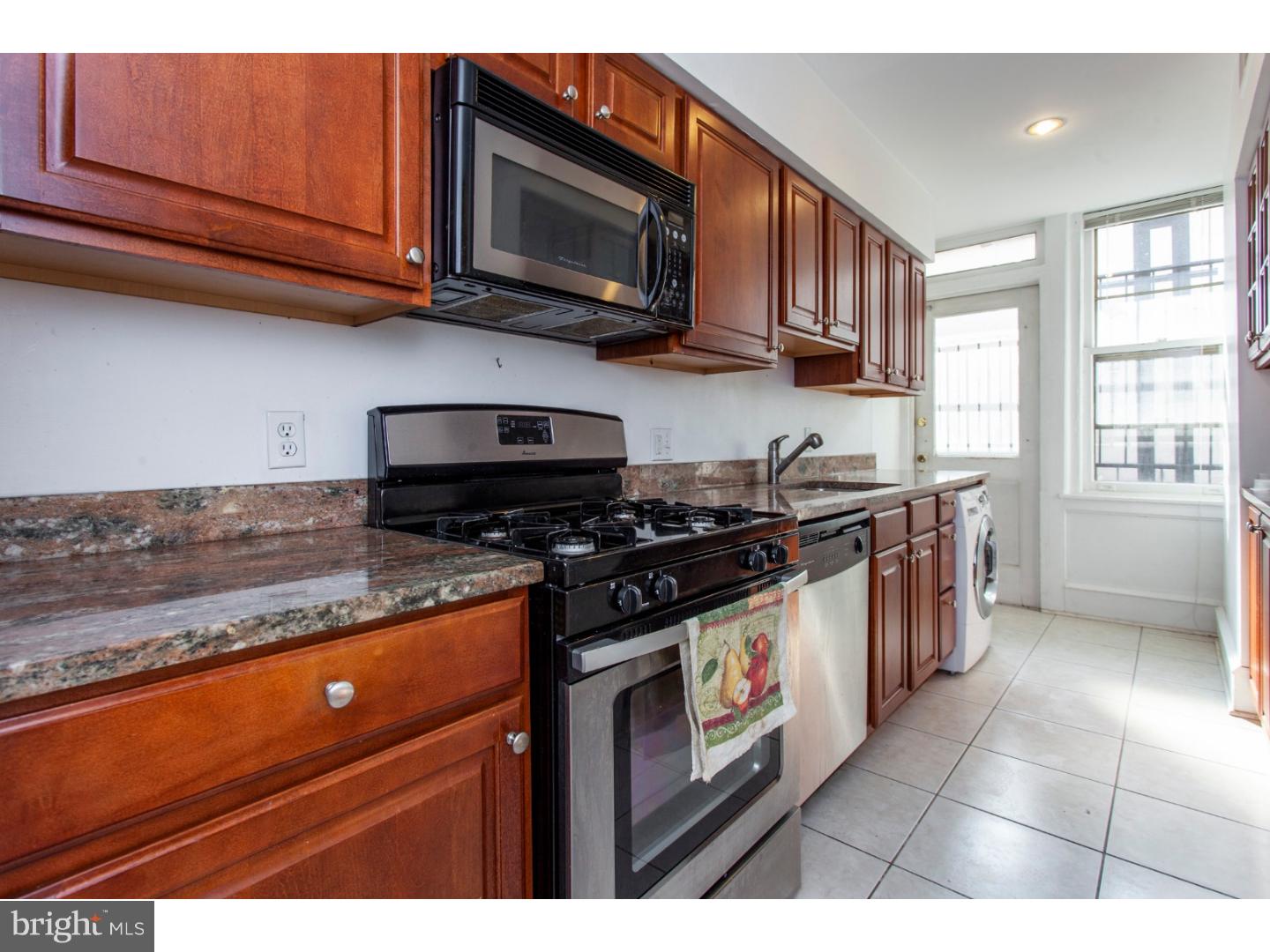 CENTER CITY - Residential Lease