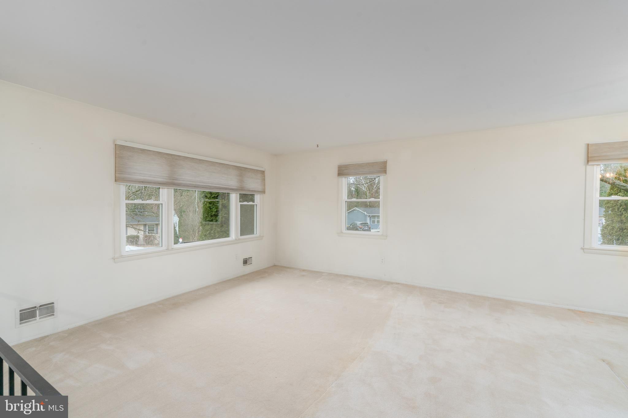 LANDHAVEN - Residential