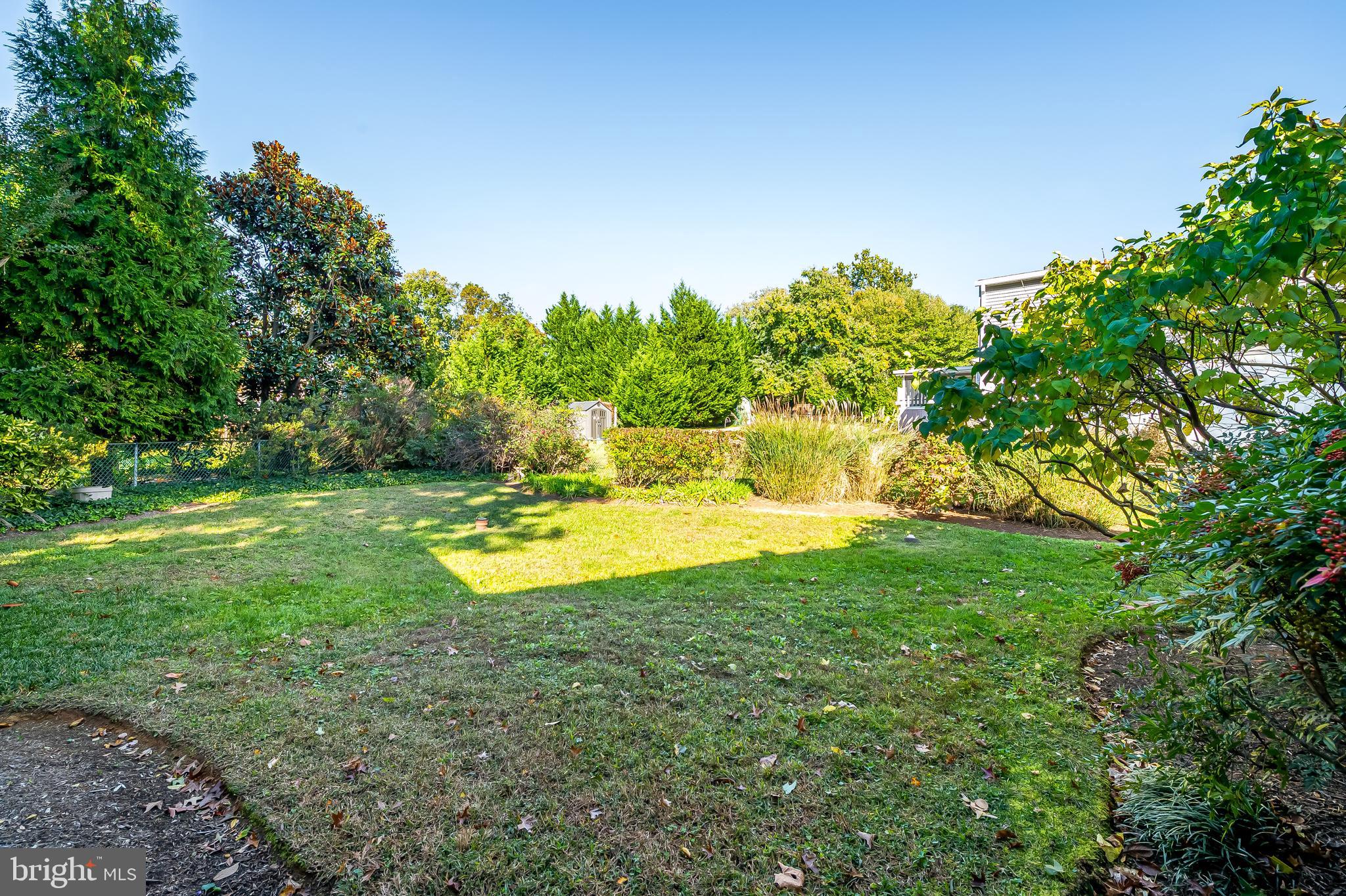 LANDHAVEN - Residential