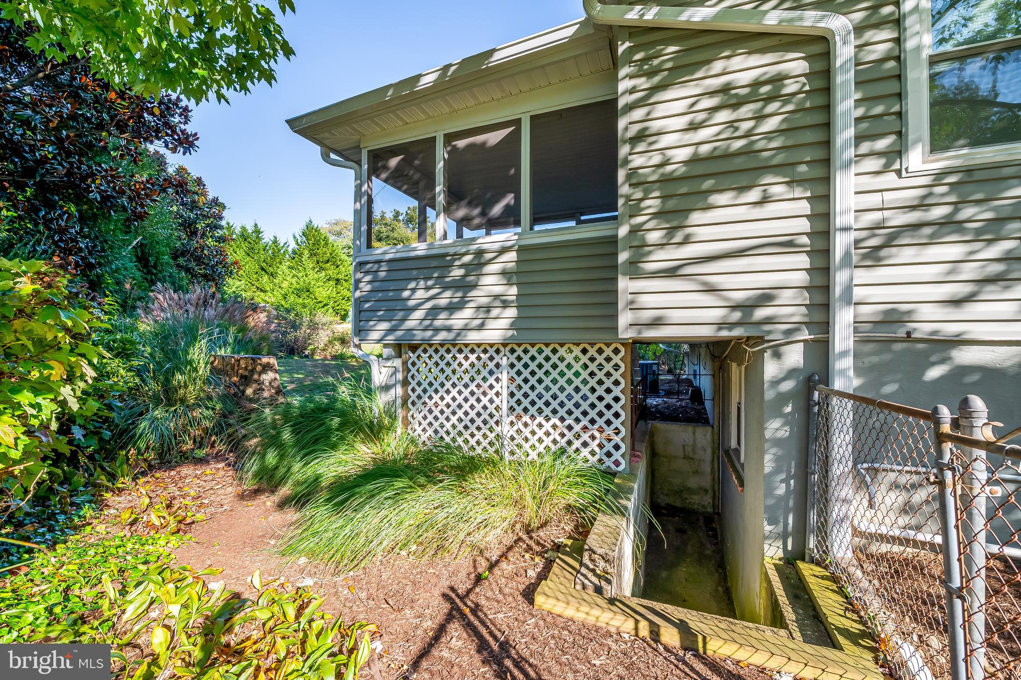 1419 MARINER DRIVE